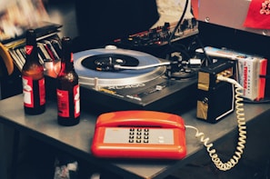 Creative sampling setup featuring vintage vinyl records and modern equipment.