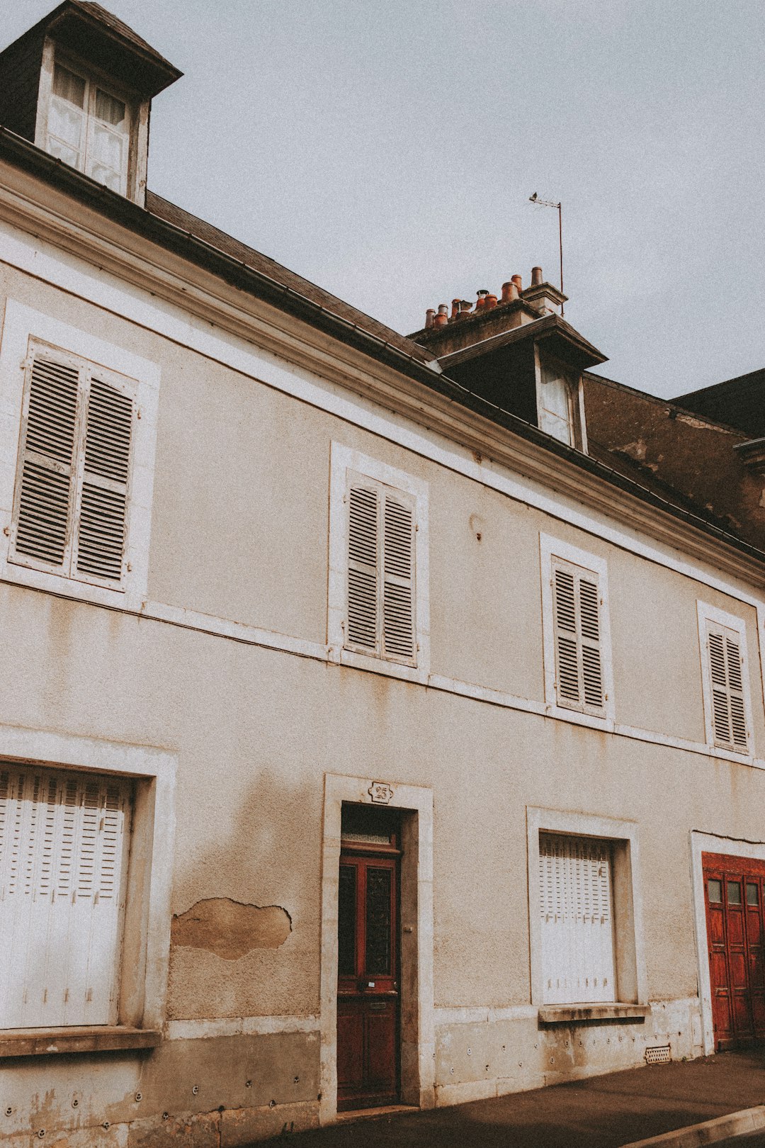 white concrete building during daytime