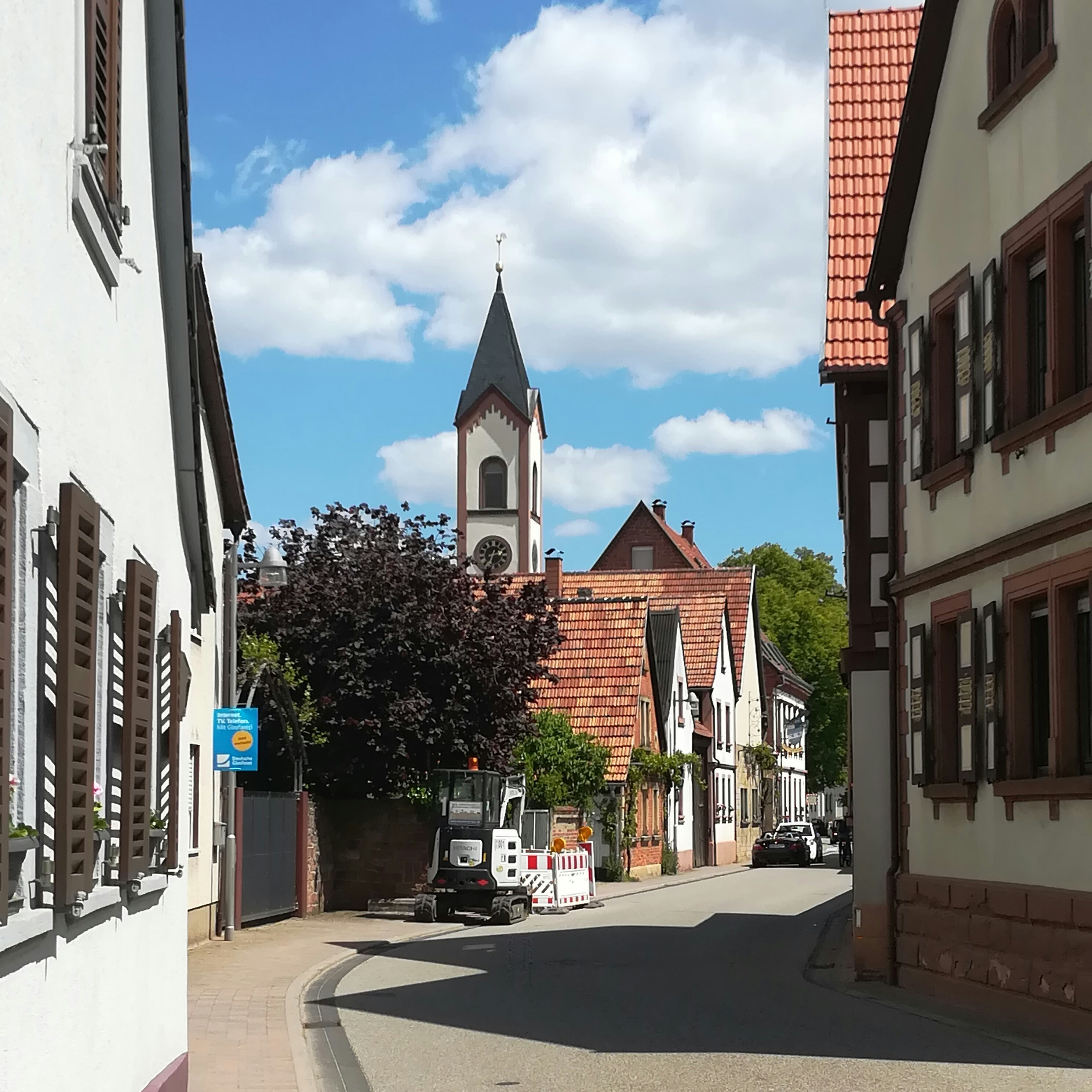 photo-1622380514923-3fa3bc29b7fa?ixid=M3wxMjA3fDB8MXxzZWFyY2h8MTh8fHN0YW1tdGlzY2glMjBha3Rpdml0JUMzJUE0dGVuJTIwYXNjaGFmZmVuYnVyZ3xlbnwwfHx8fDE3NTYzODQ4NjN8MA\u0026ixlib=rb-4.1.0