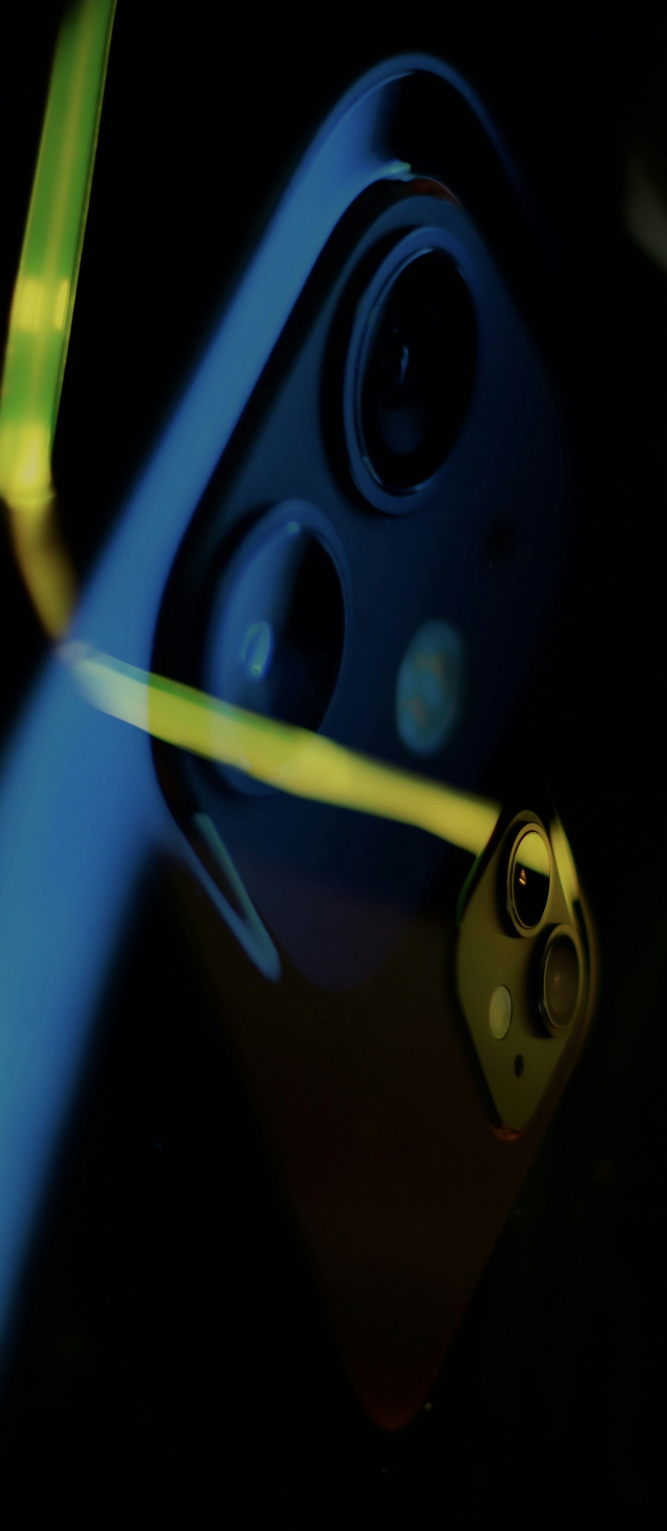 blau-schwarzes Lenkrad