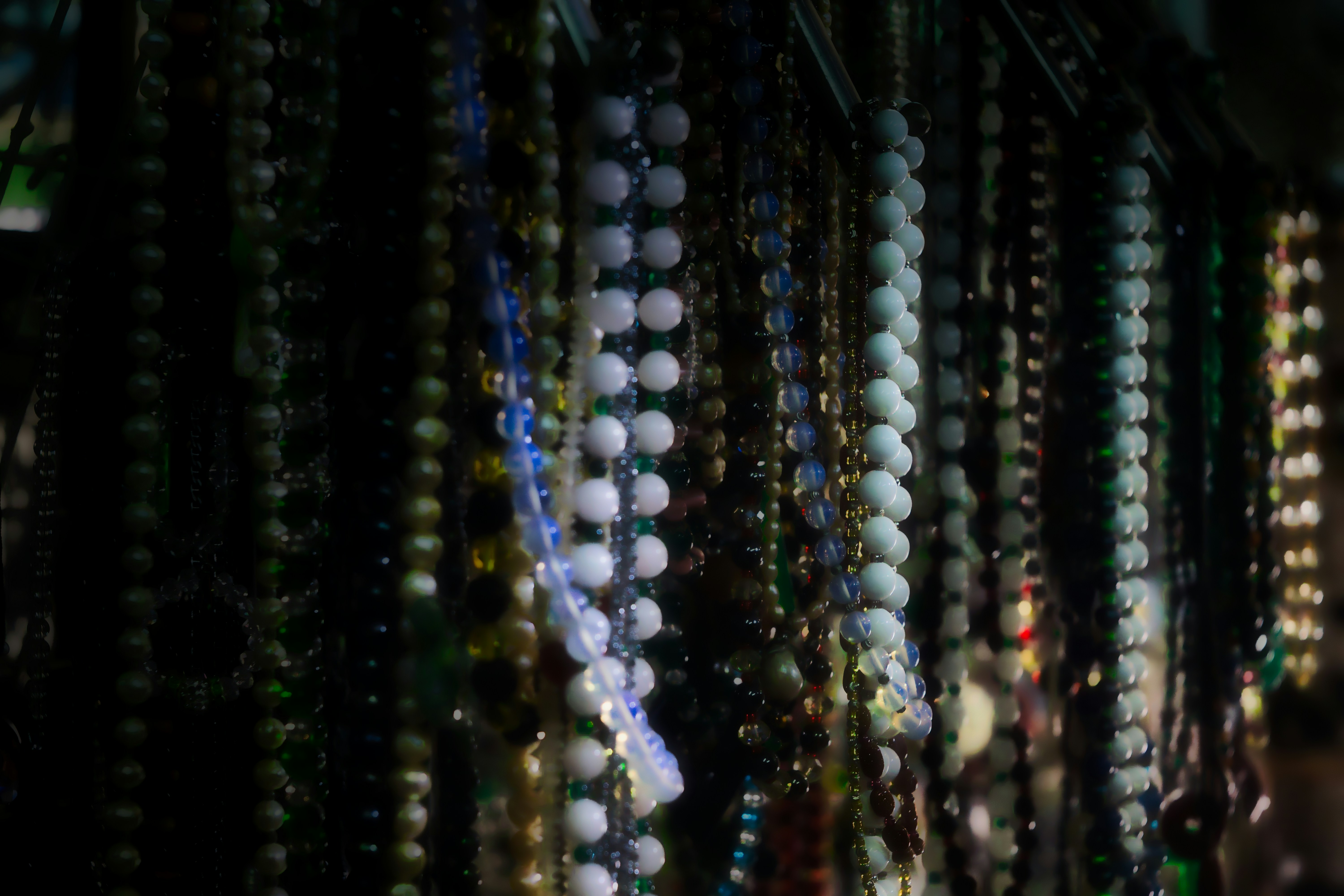 white string lights on tree
