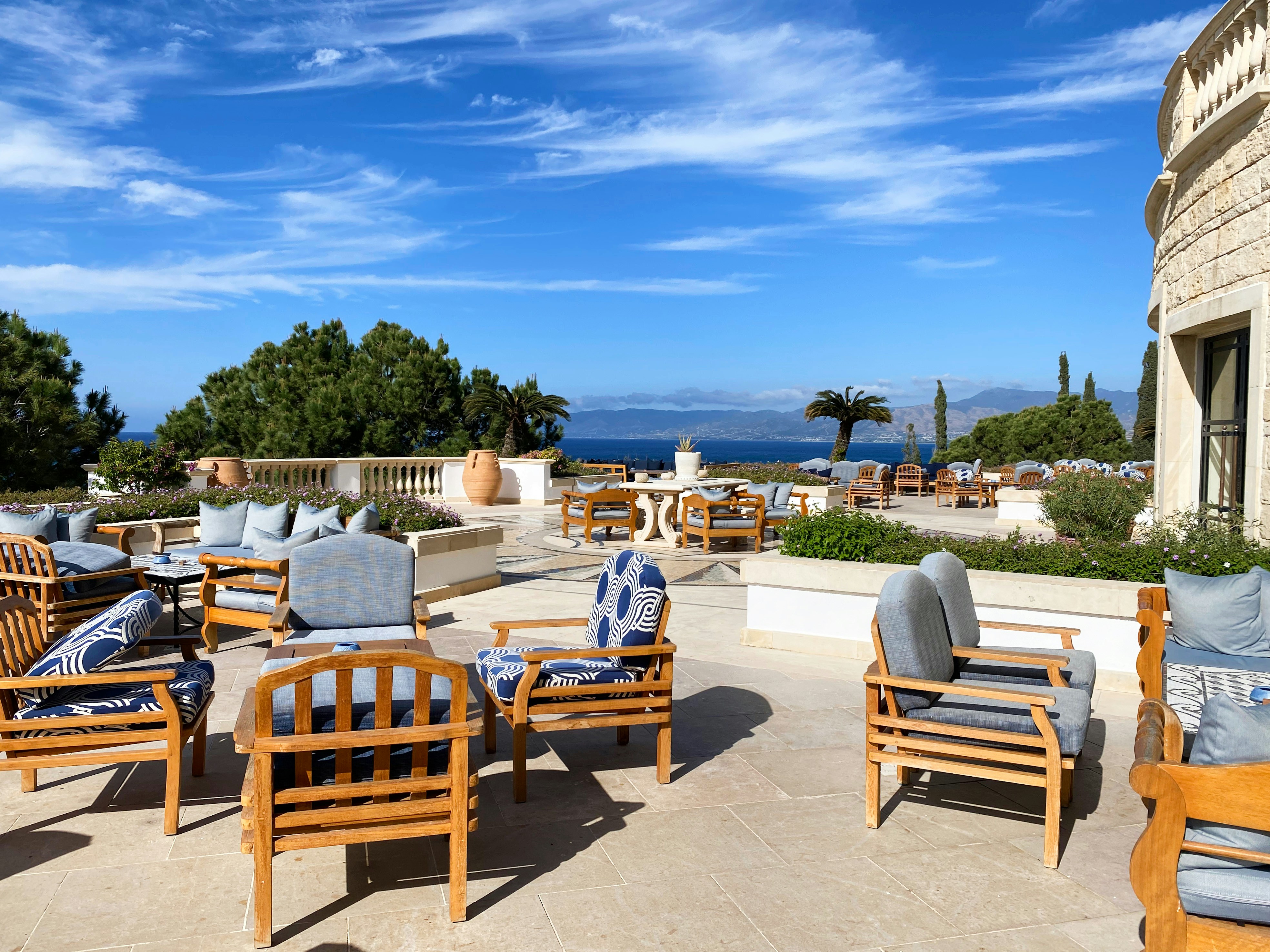 Opprette en innbydende hotelloppsett for utendørsmøbler: En guide for å tiltrekke gjester og øke engasjementet