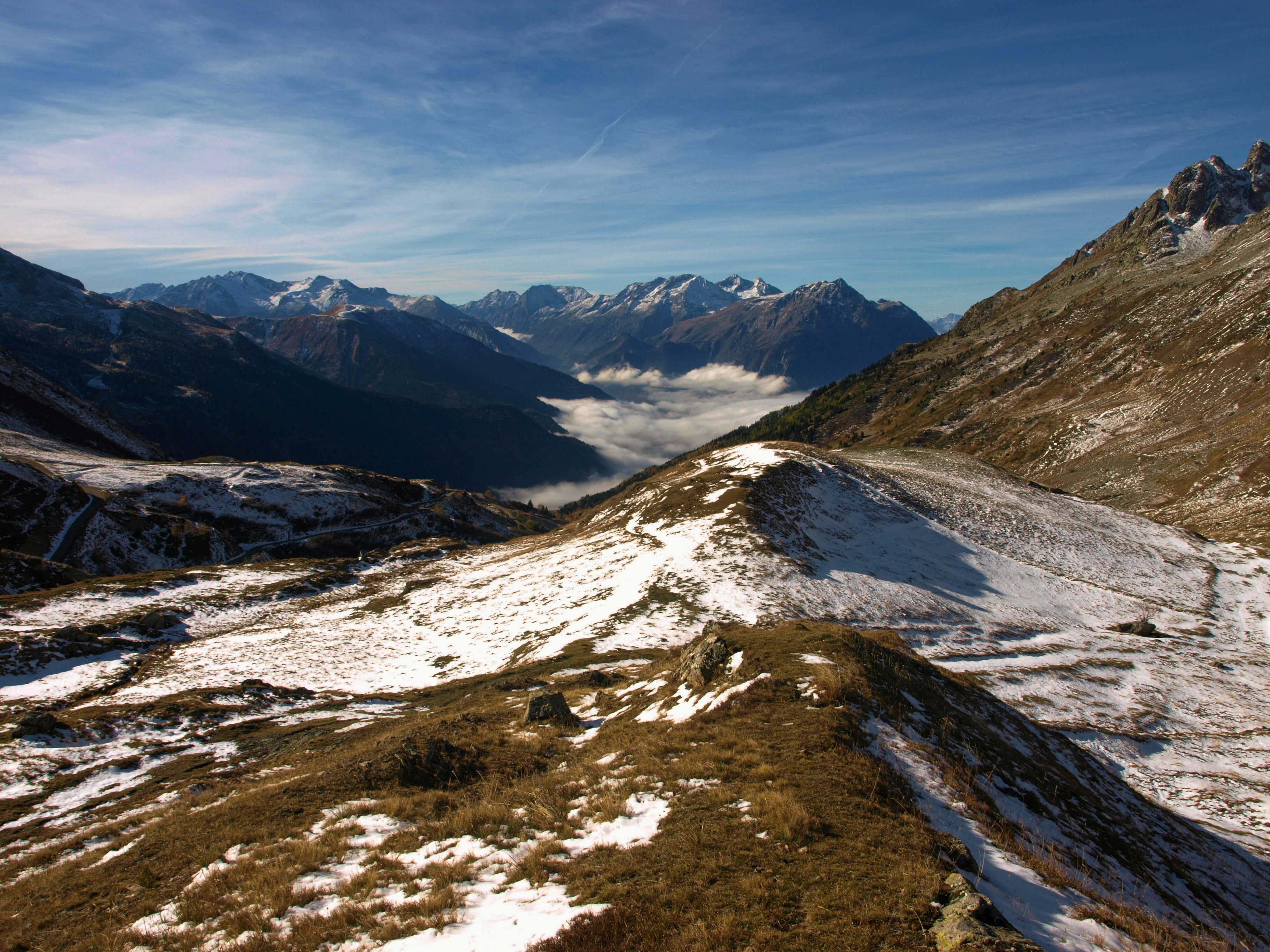 October afternoon, remains of snow at Col du Sabot.
Vaujany, France.