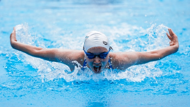 Feeling the effects of time? Science says you can fight back! Discover how exercise & weight loss i