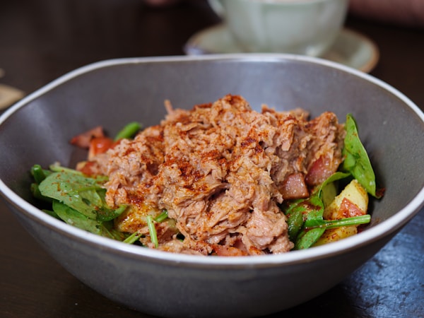 Cooked food on stainless steel bowl
