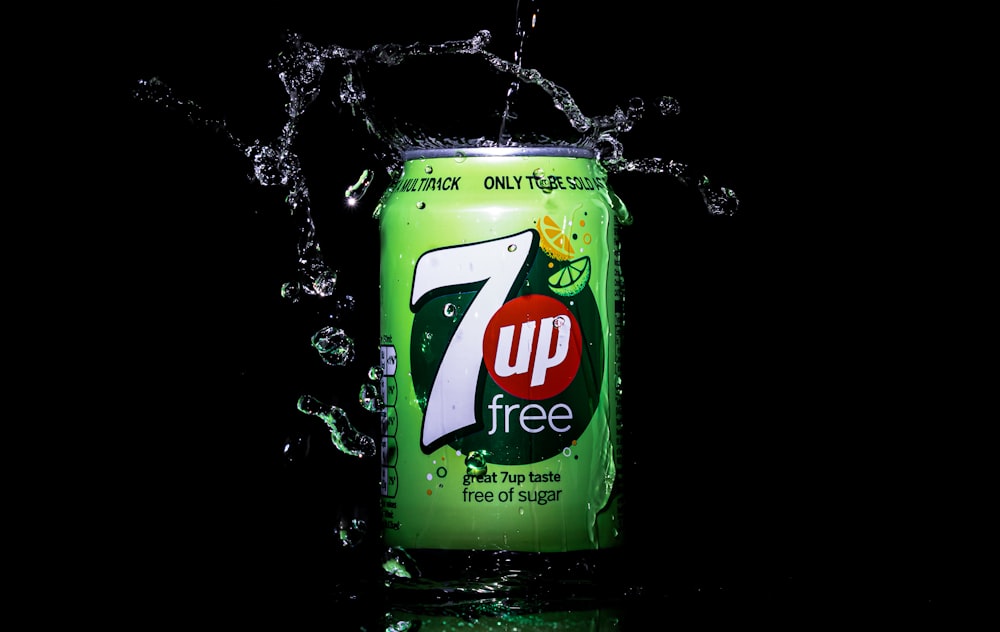7 up can on water