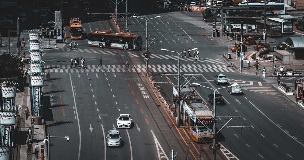 a city street filled with lots of traffic