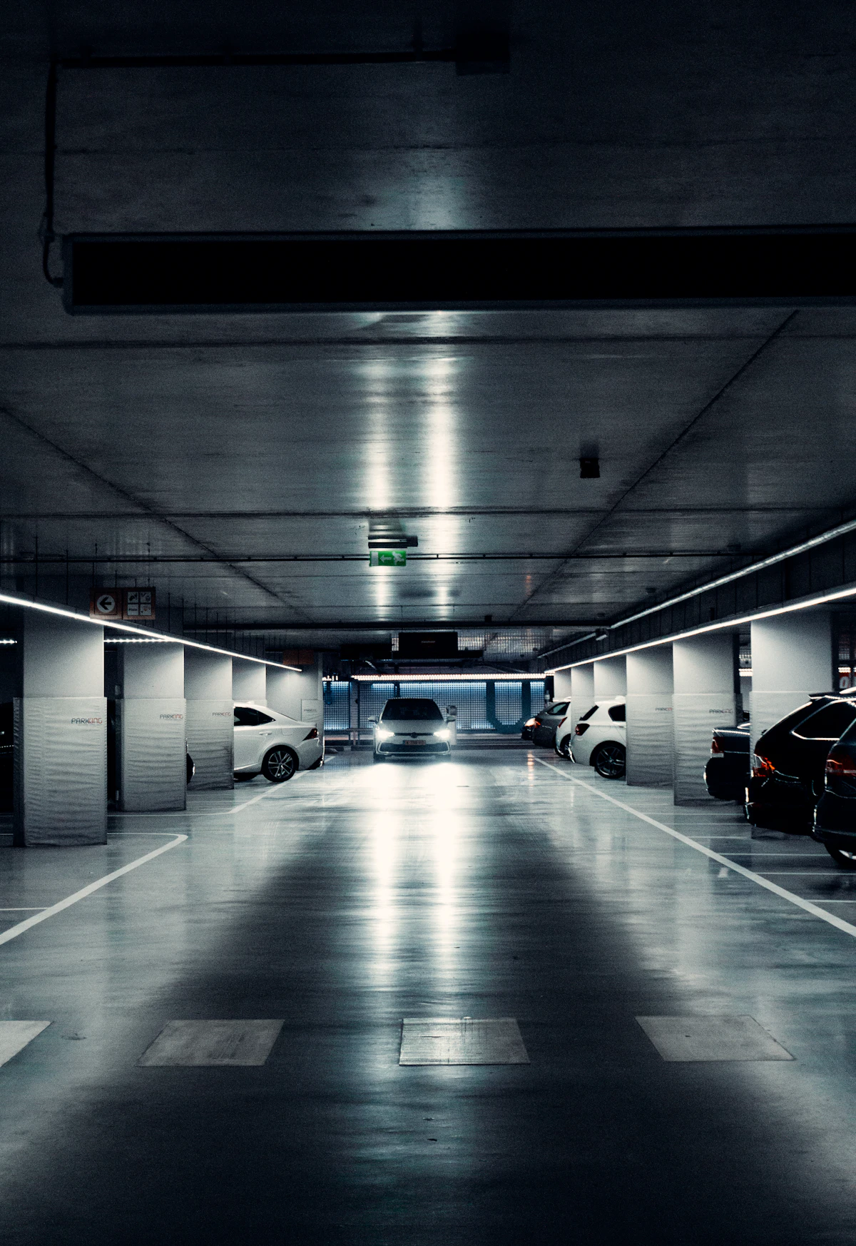 Covered Parking · Los Angeles 3