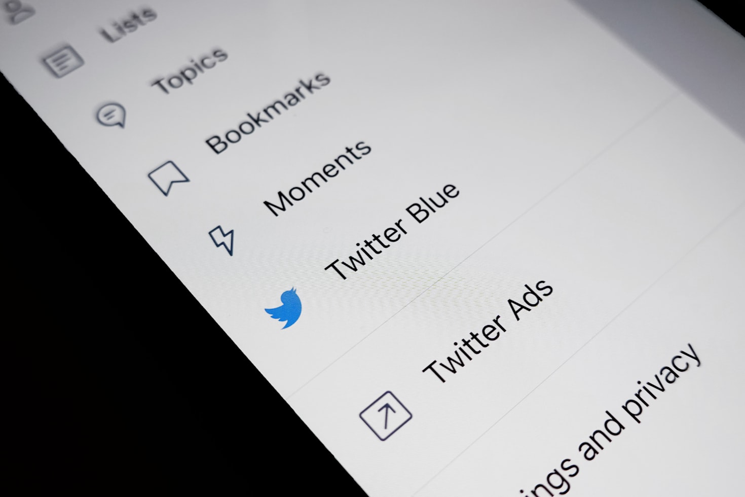A picture of the Twitter navigation menu.