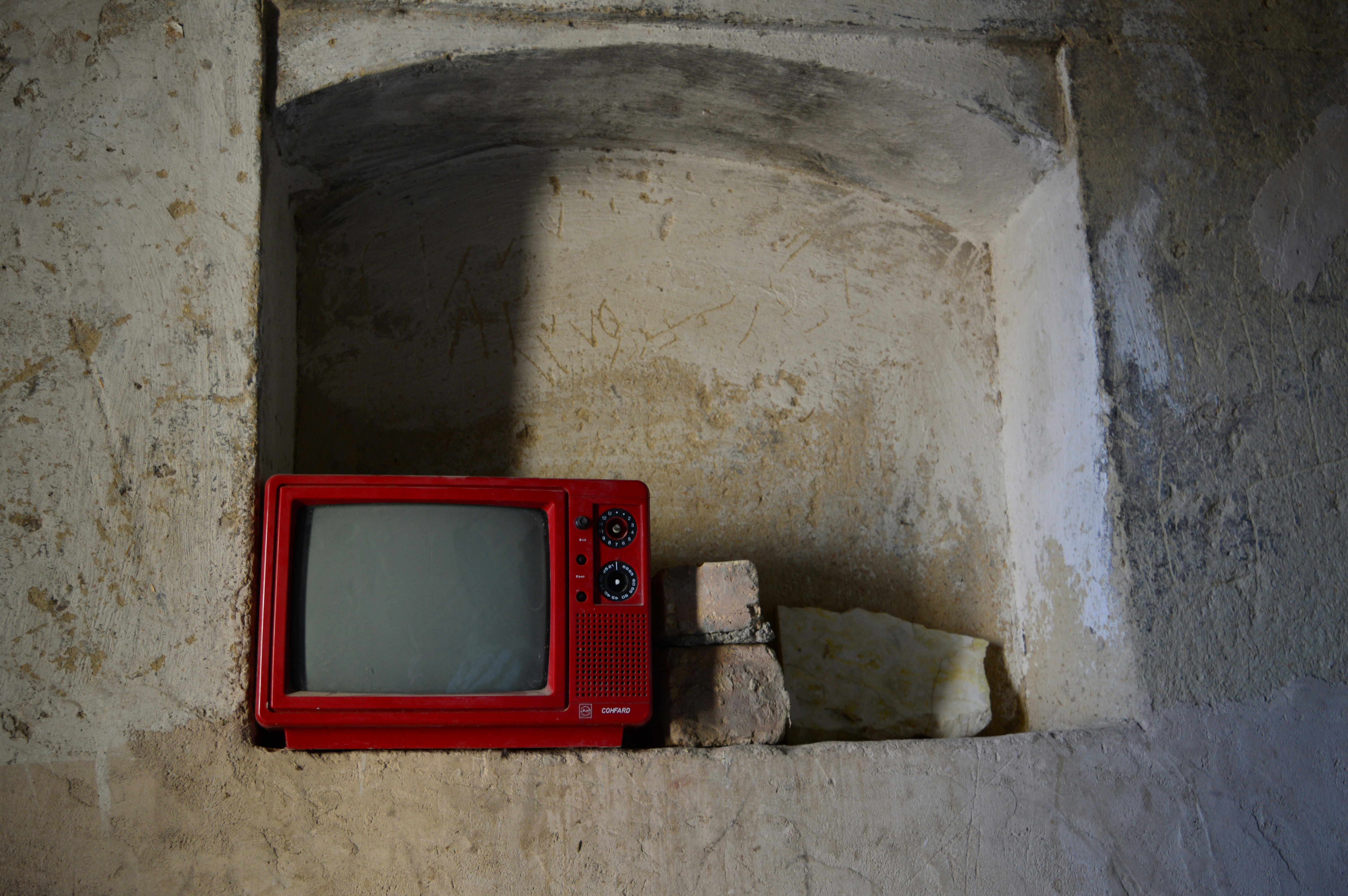 an old tv in an old house