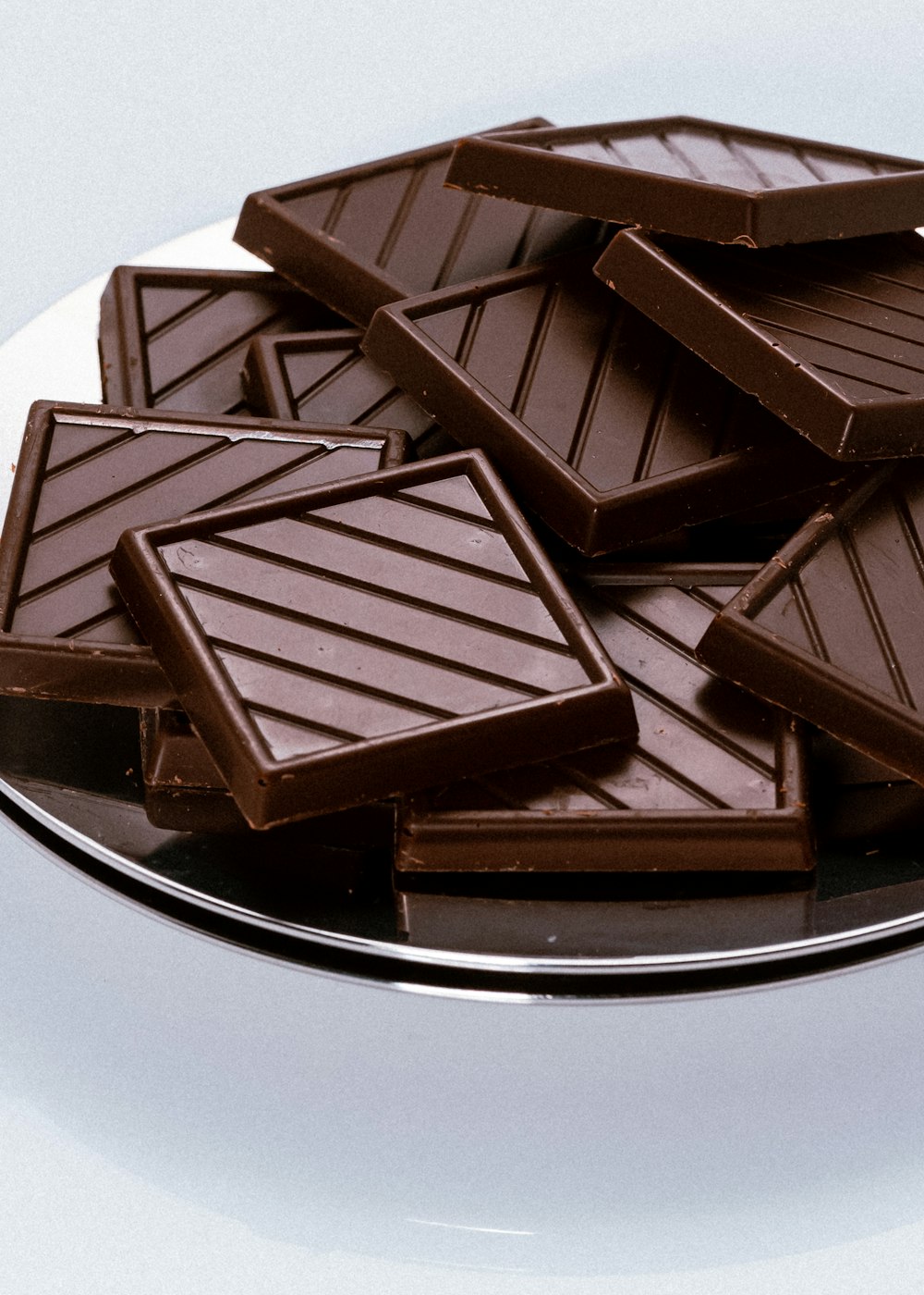 Barre de chocolat brun et blanc