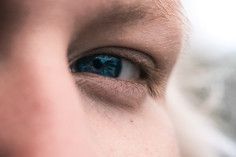 Personen blaue Augen mit blauen Augen