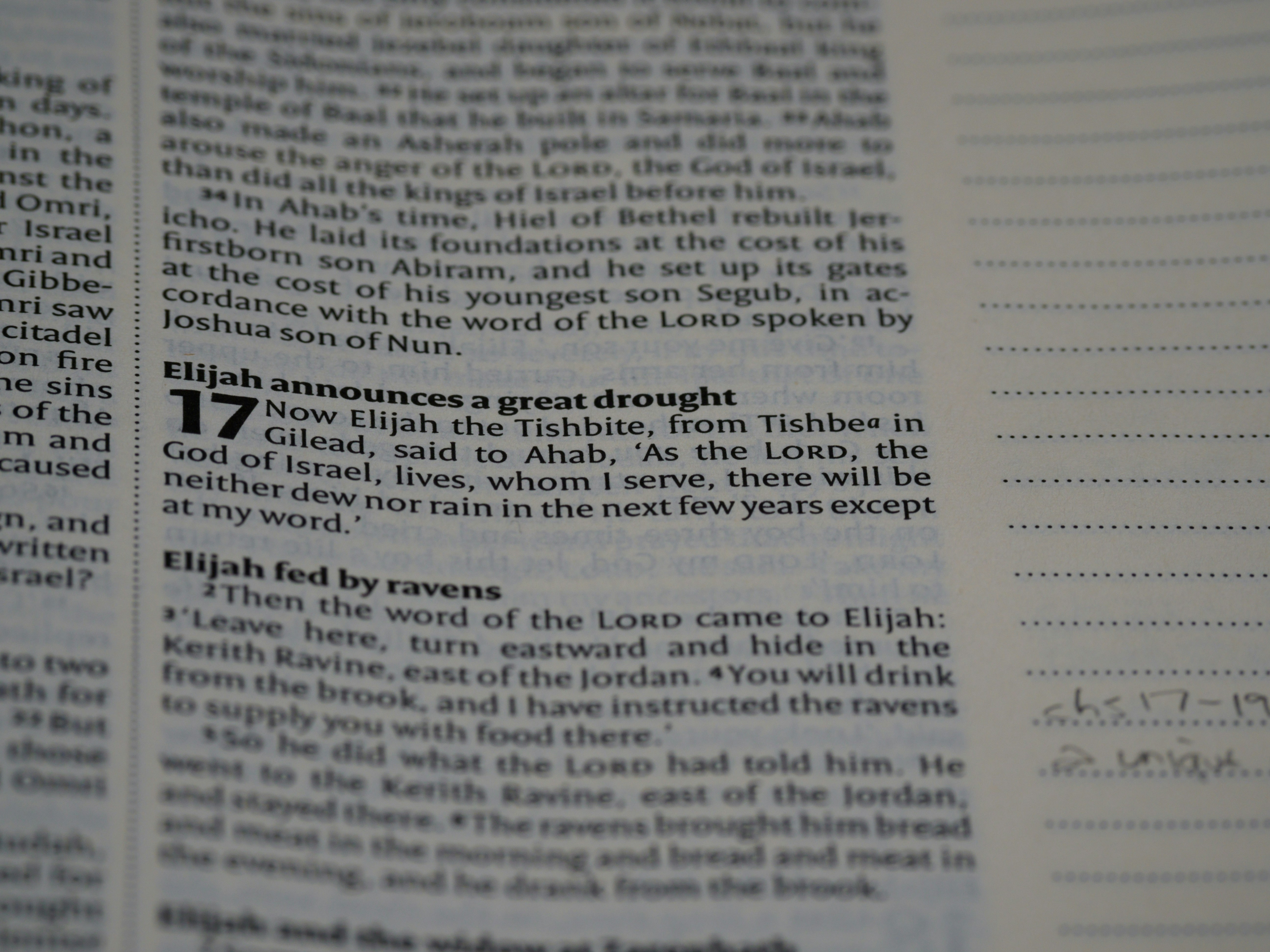 BAKAN TEKİN, ÖĞRENCİ MECLİSİ BAŞKANI SEÇİLEN GENCİN DAVETİ ÜZERİNE OKULU ZİYARET ETTİ