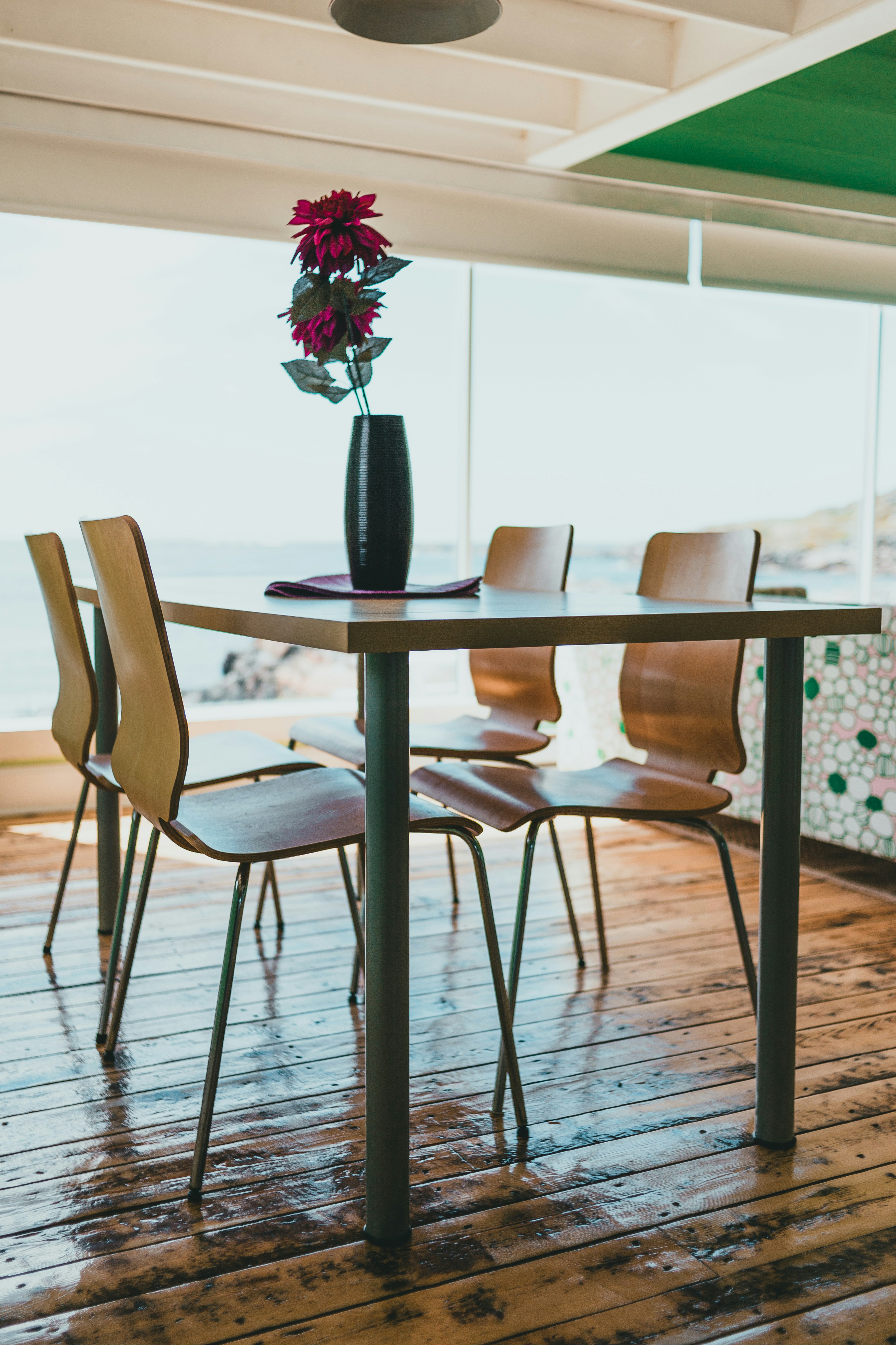 Photo by introspectivedsgn