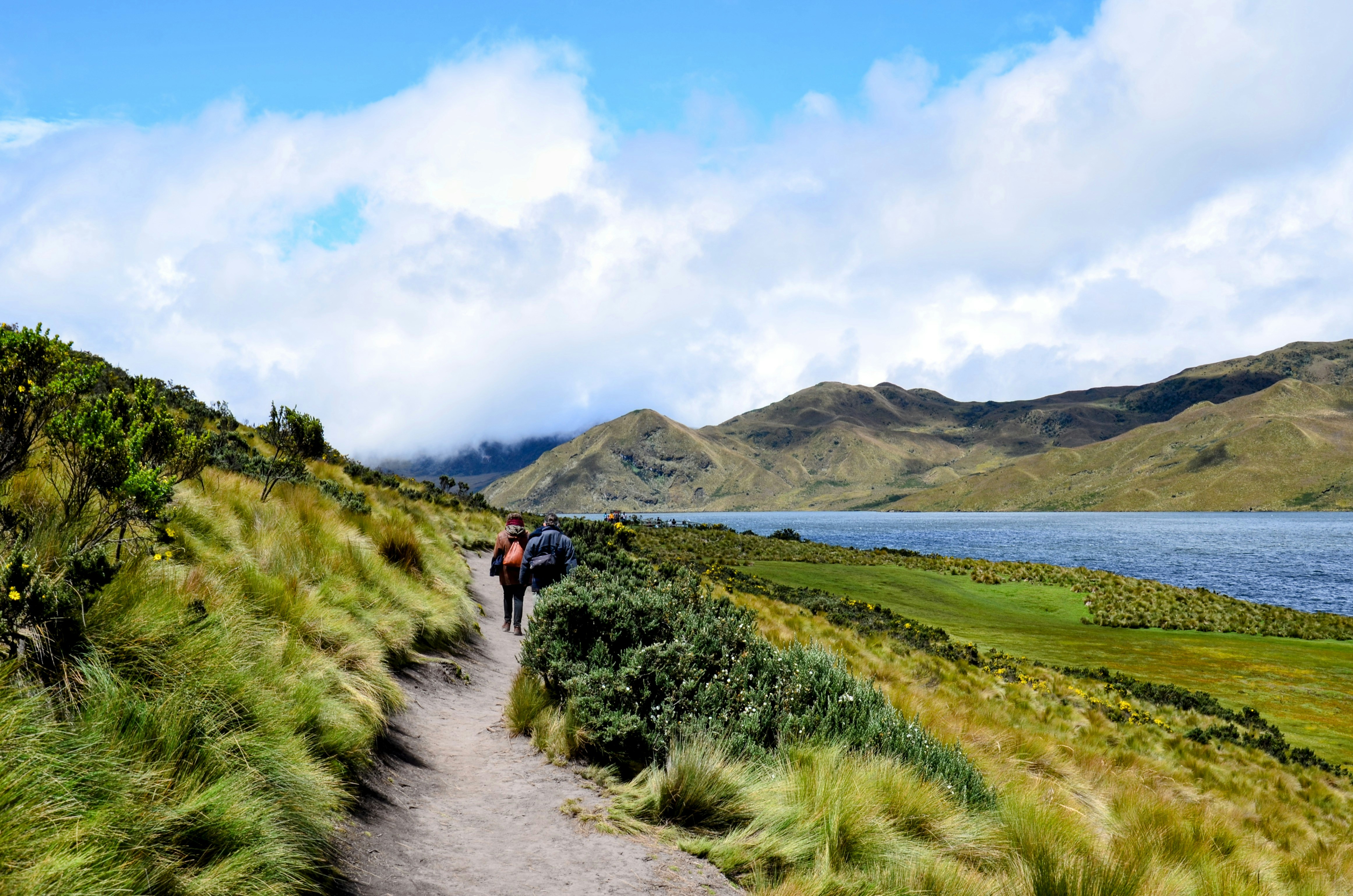 Stay online in the Ecuador with a prepaid eSIM from eSIMlii. Instant activation, no roaming charges, and reliable coverage.