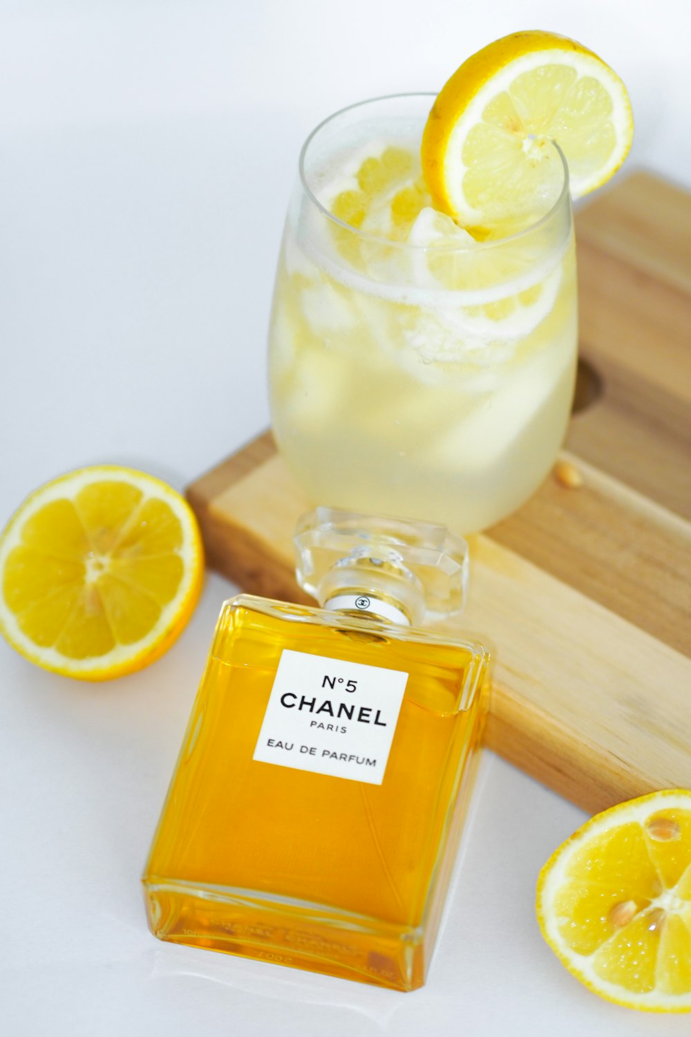 lemon juice in clear drinking glass