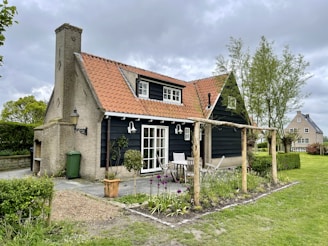 Cozy house with garden and terrace in a quiet neighborhood
