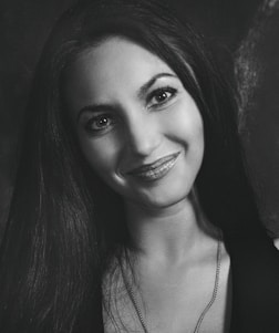 Portrait of Dr. Danielle Duarte smiling warmly in her clinic.