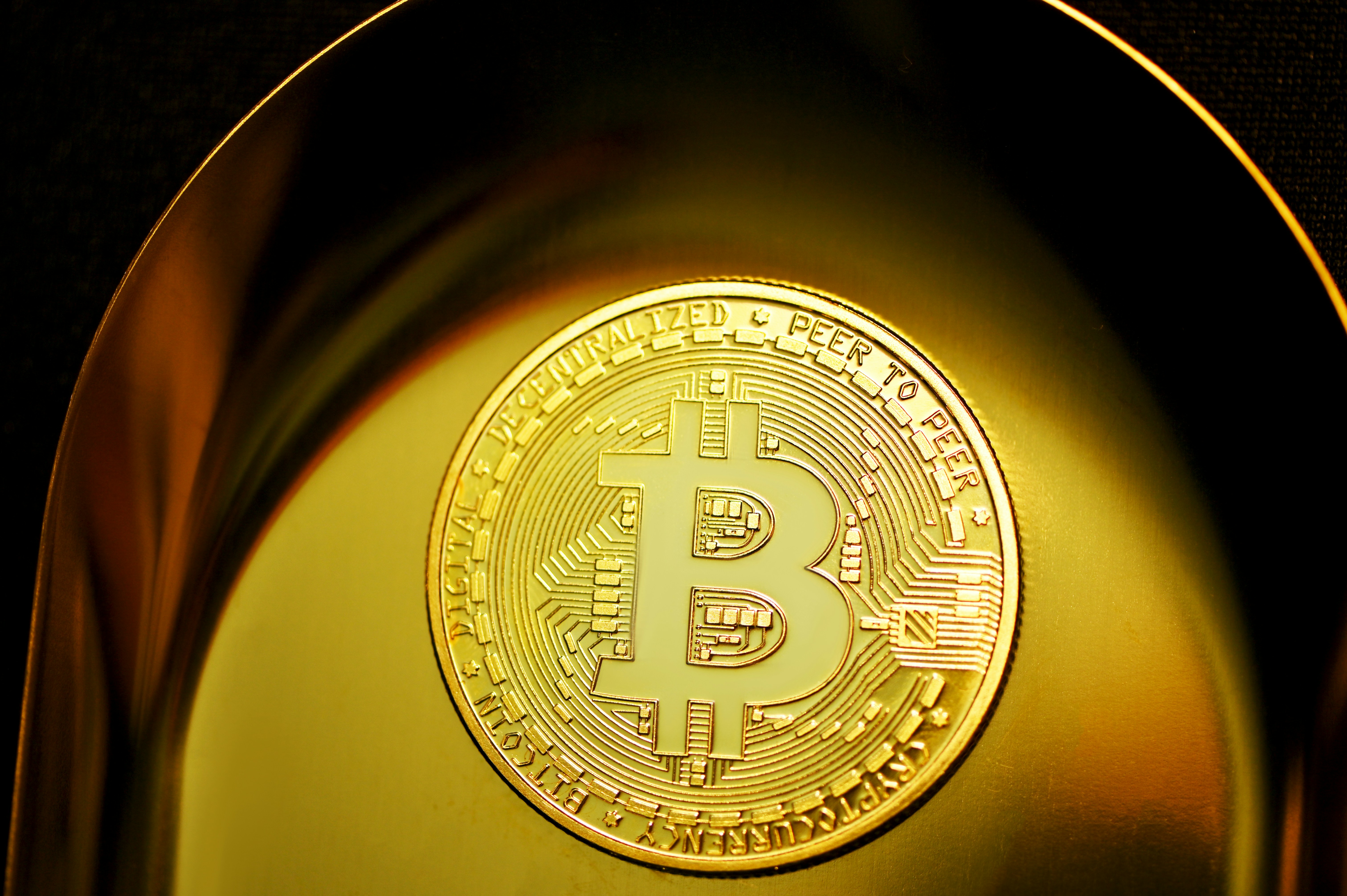 SEC заявляє, що послуги з видобутку біткоїнів третьої сторони є пропозиціями цінних паперів у новому позові