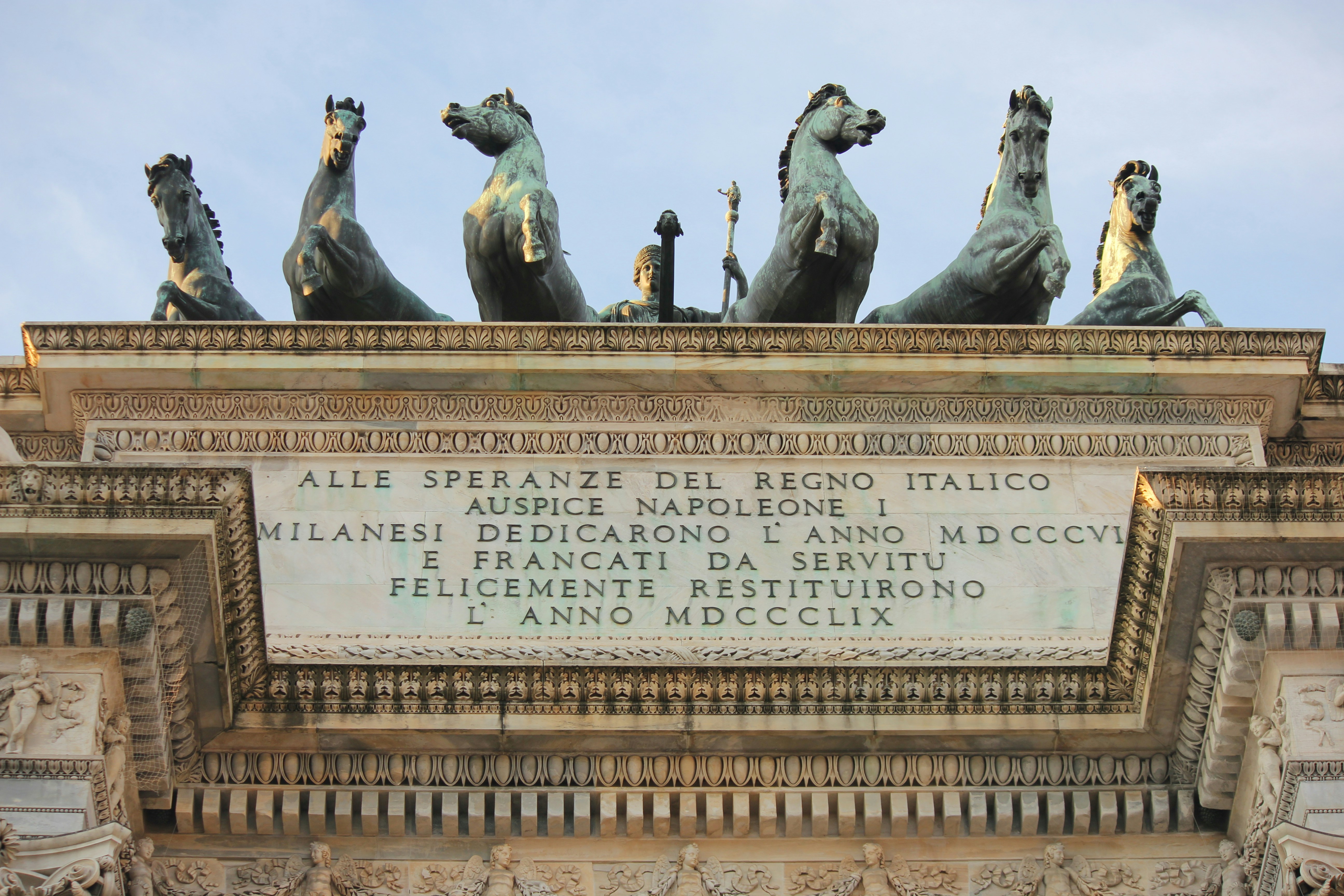 Monumento a Vittorio Emanuele II: Keagungan Italia yang Wajib Dikunjungi (Plus Tips Internet)