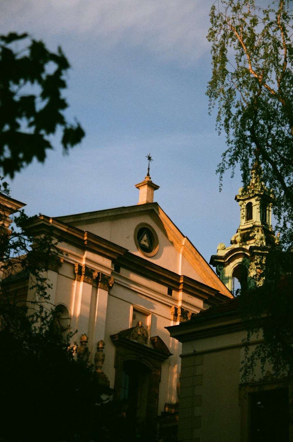 brown and white concrete church