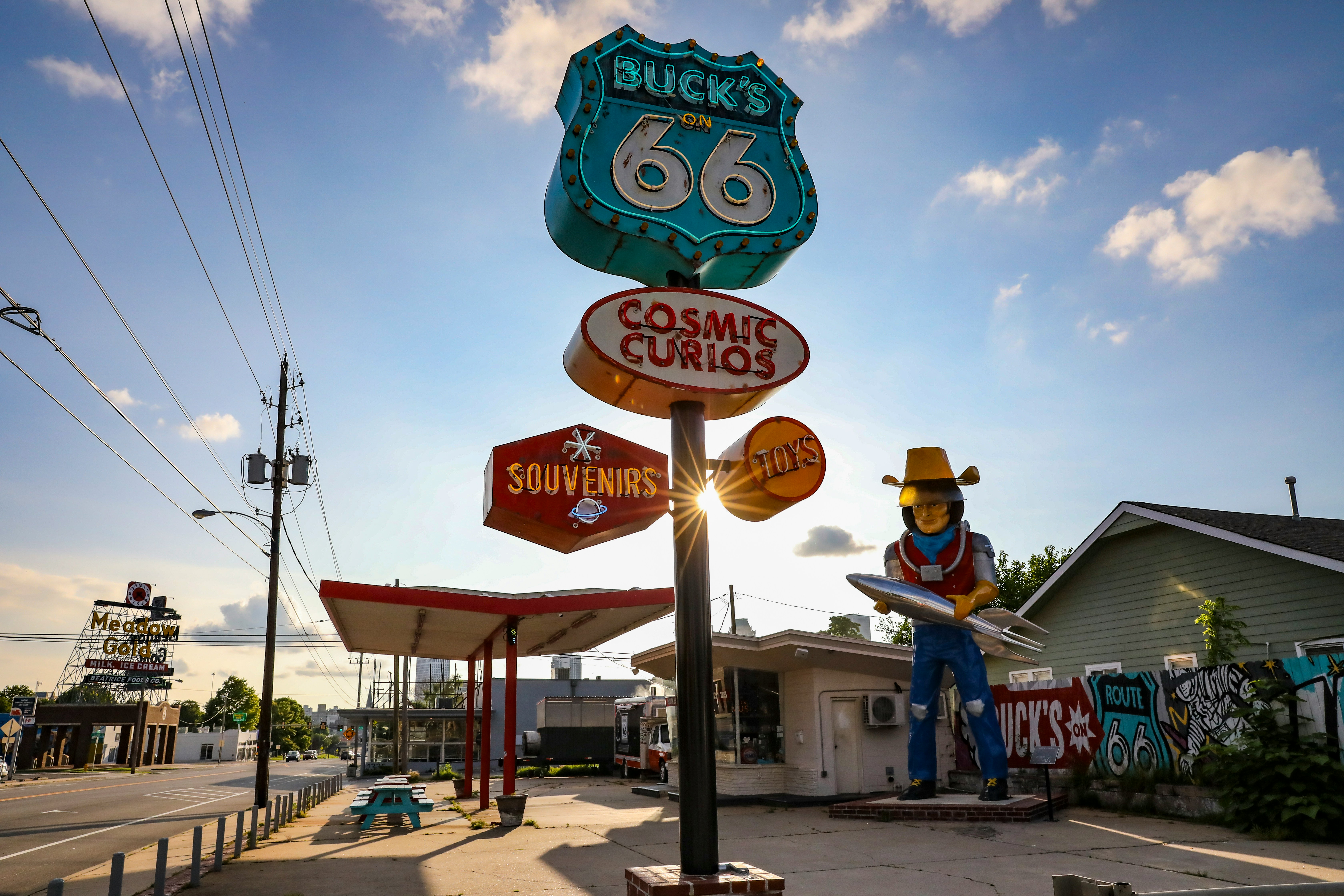Full Tank, Full Story: What Gas Stations Reveal About the Soul of the American Road Trip