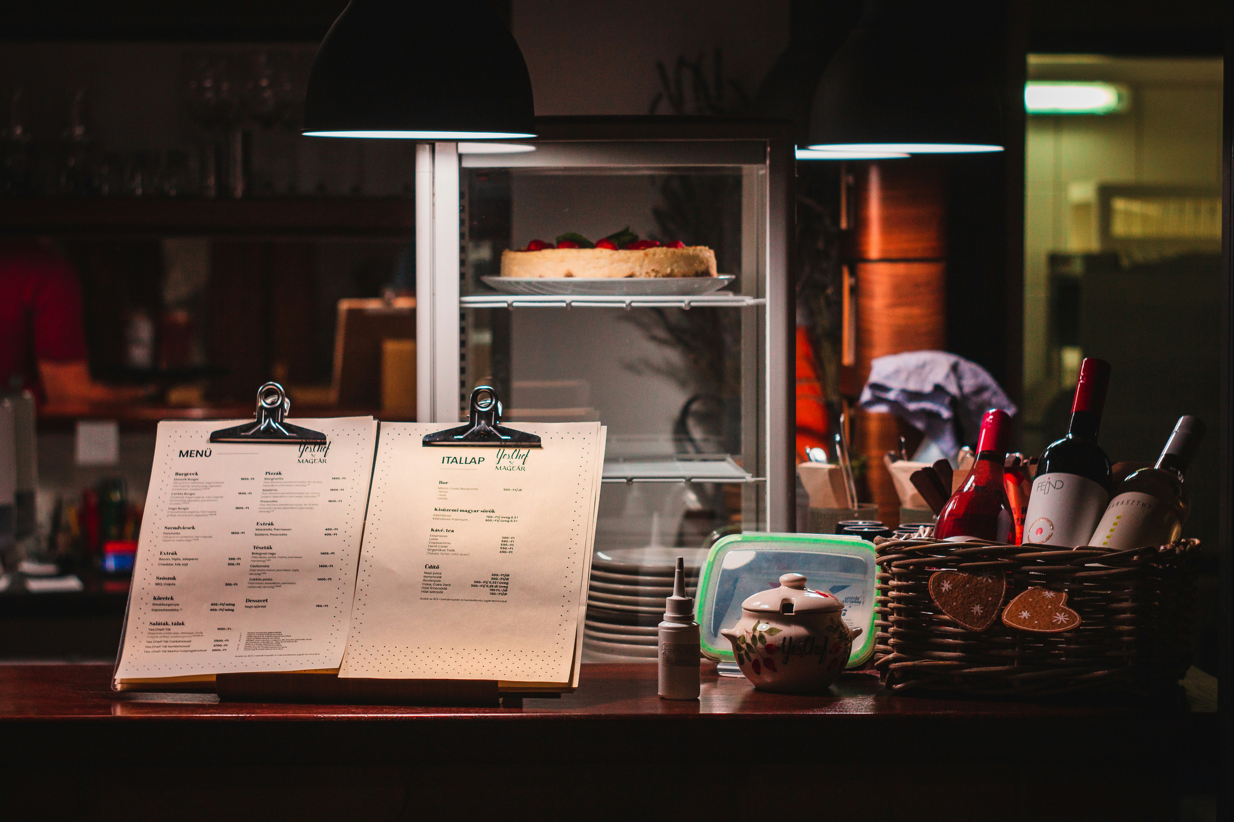 Photo by szabolcsantal