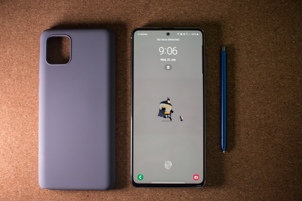 a samsung note9 and a samsung note9 are next to each other