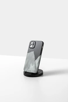 a black and white picture of a cell phone