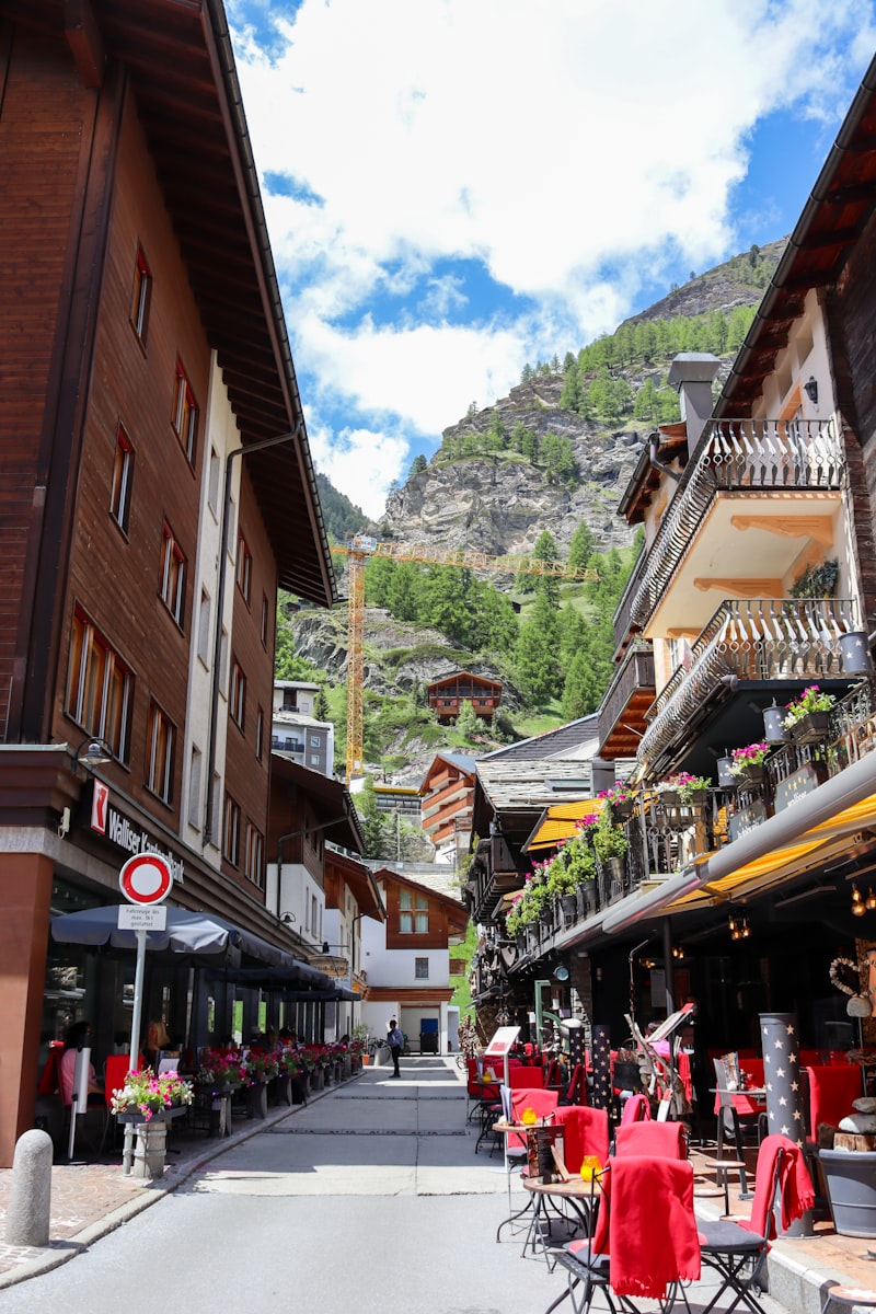 Bergterrasse im Sommer