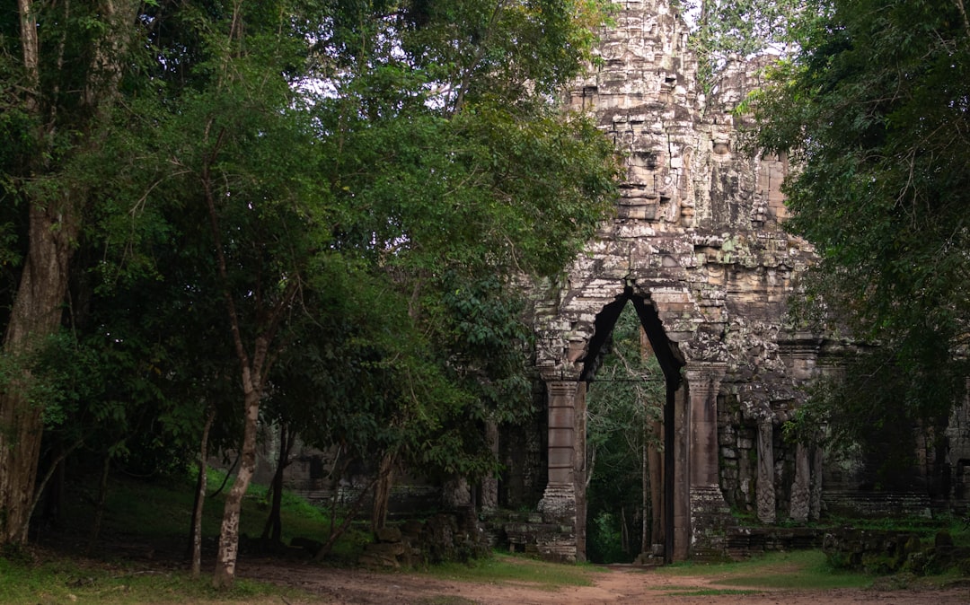 Temples, Terraces &#038; Tuk-Tuks: The Best Hotels in Siem Reap for Exploring Angkor Wat