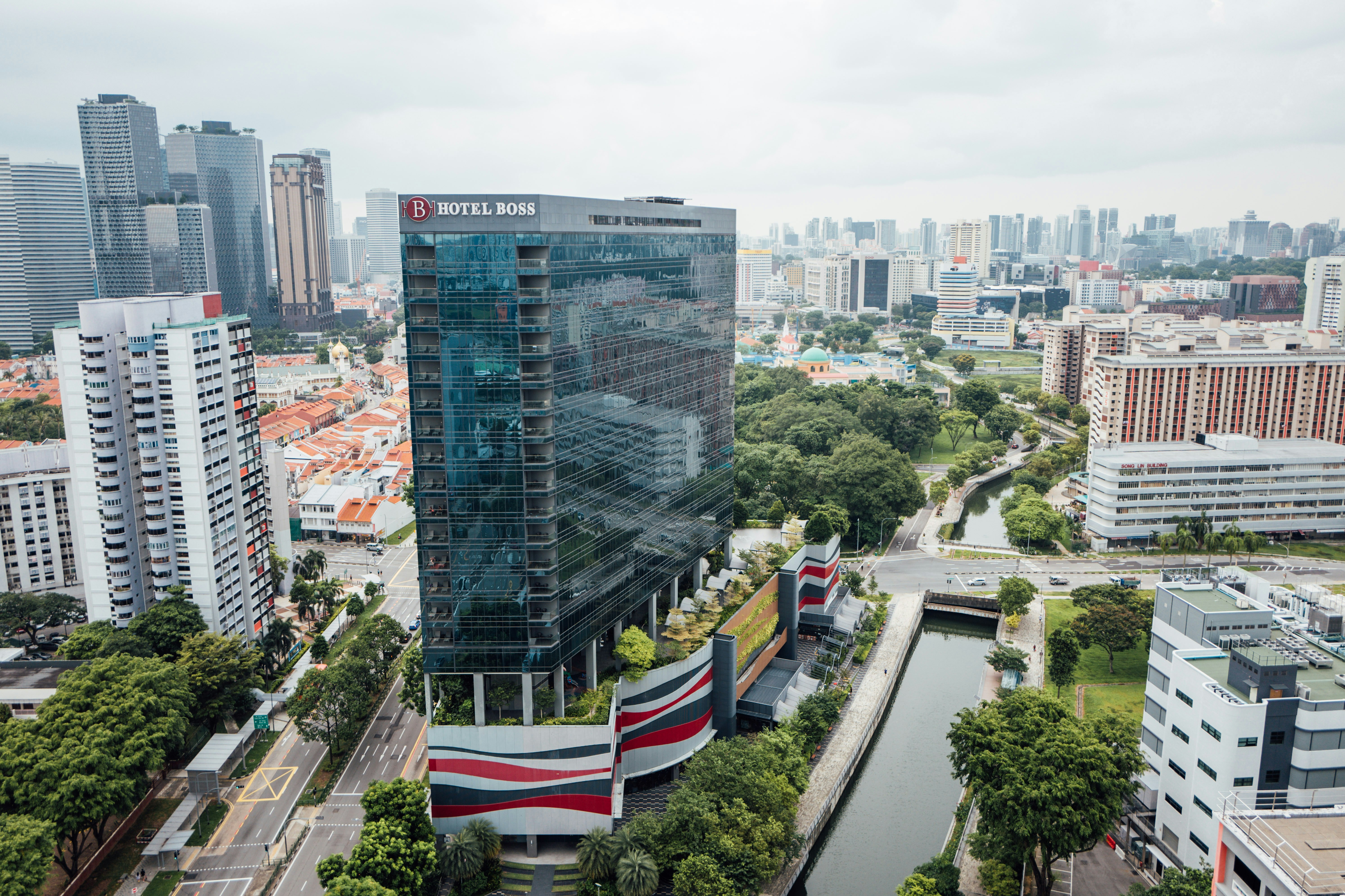 Photo by chuttersnap