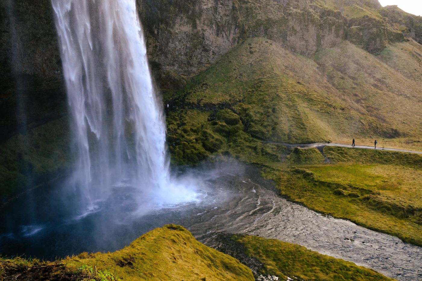 Waterfall landscape included in an Iceland private trip