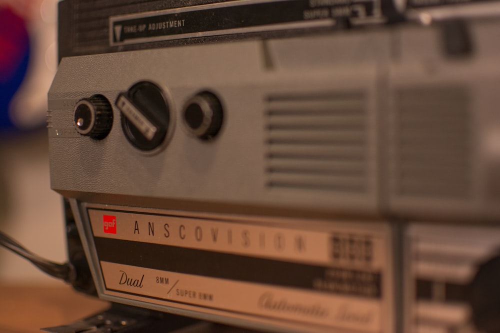 a close up of an old fashioned radio