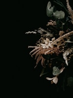 green leaves with white flowers