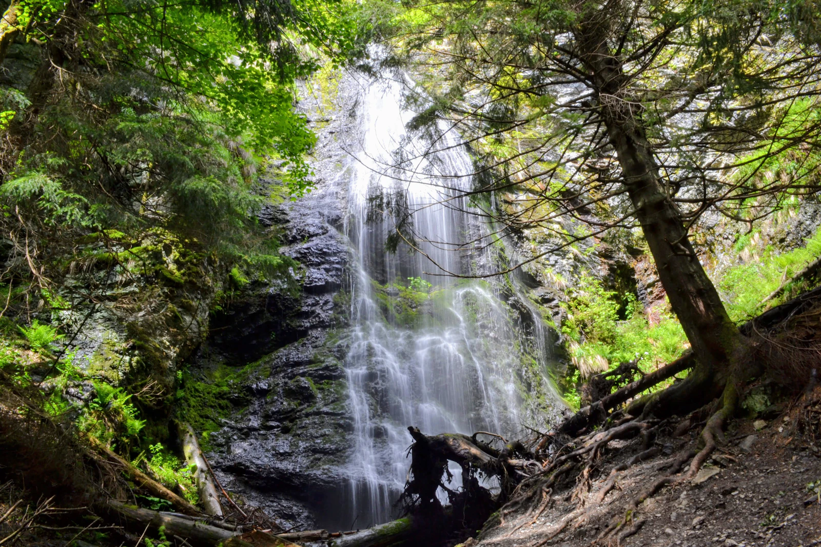 Gusar · Laza Falls