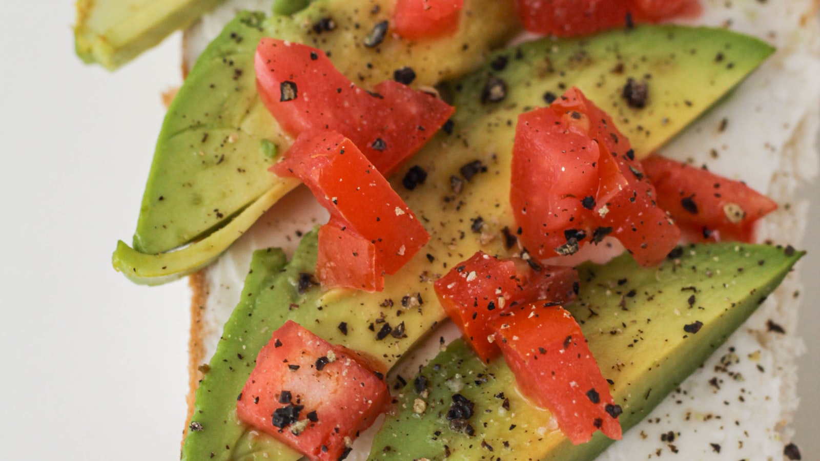 Heading 1: Unveiling the Truth: Can Avocado Peels be Composted Successfully?
