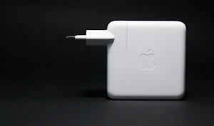 海外旅行の充電・変換プラグ完全ガイド