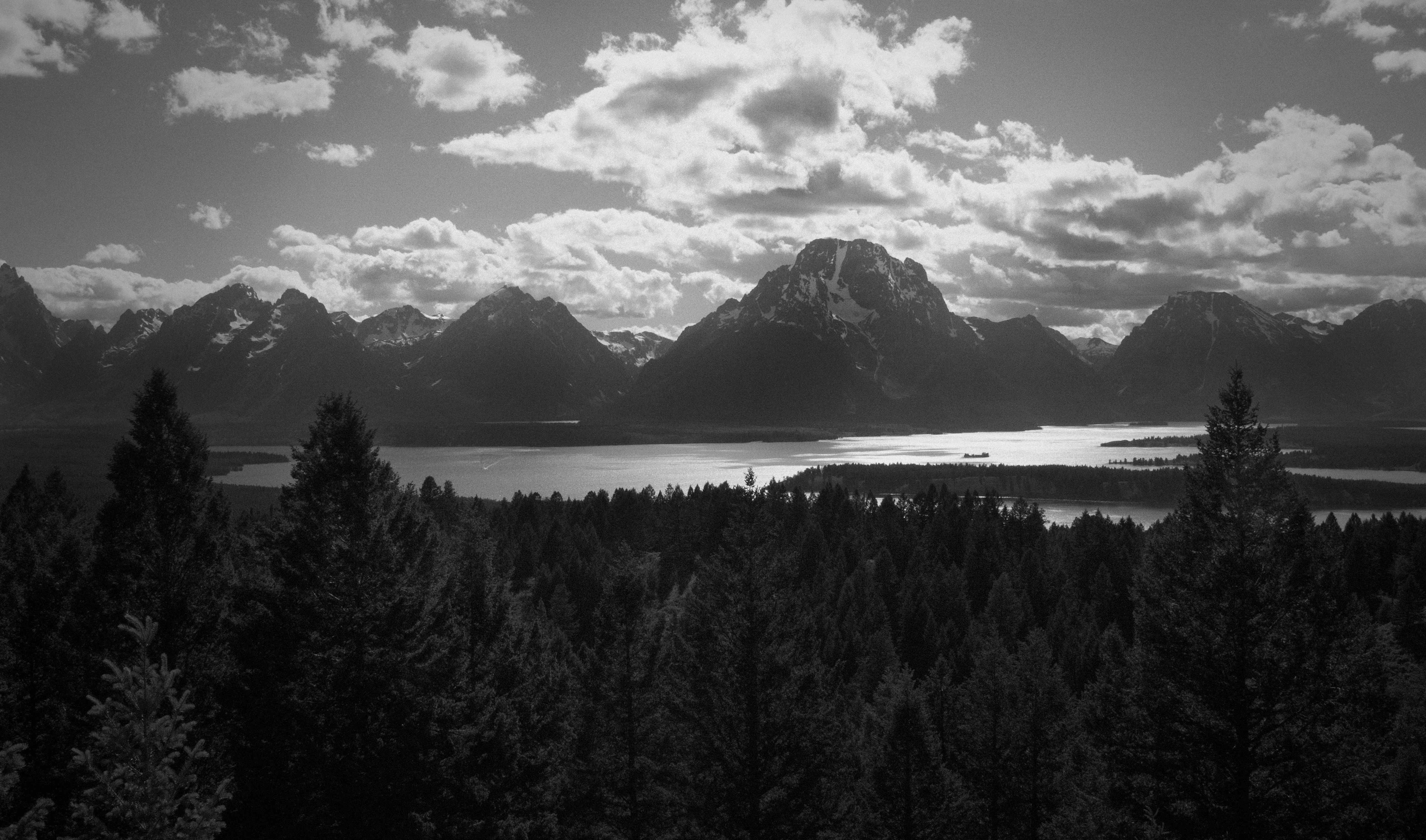 Photo by jewadalnabi