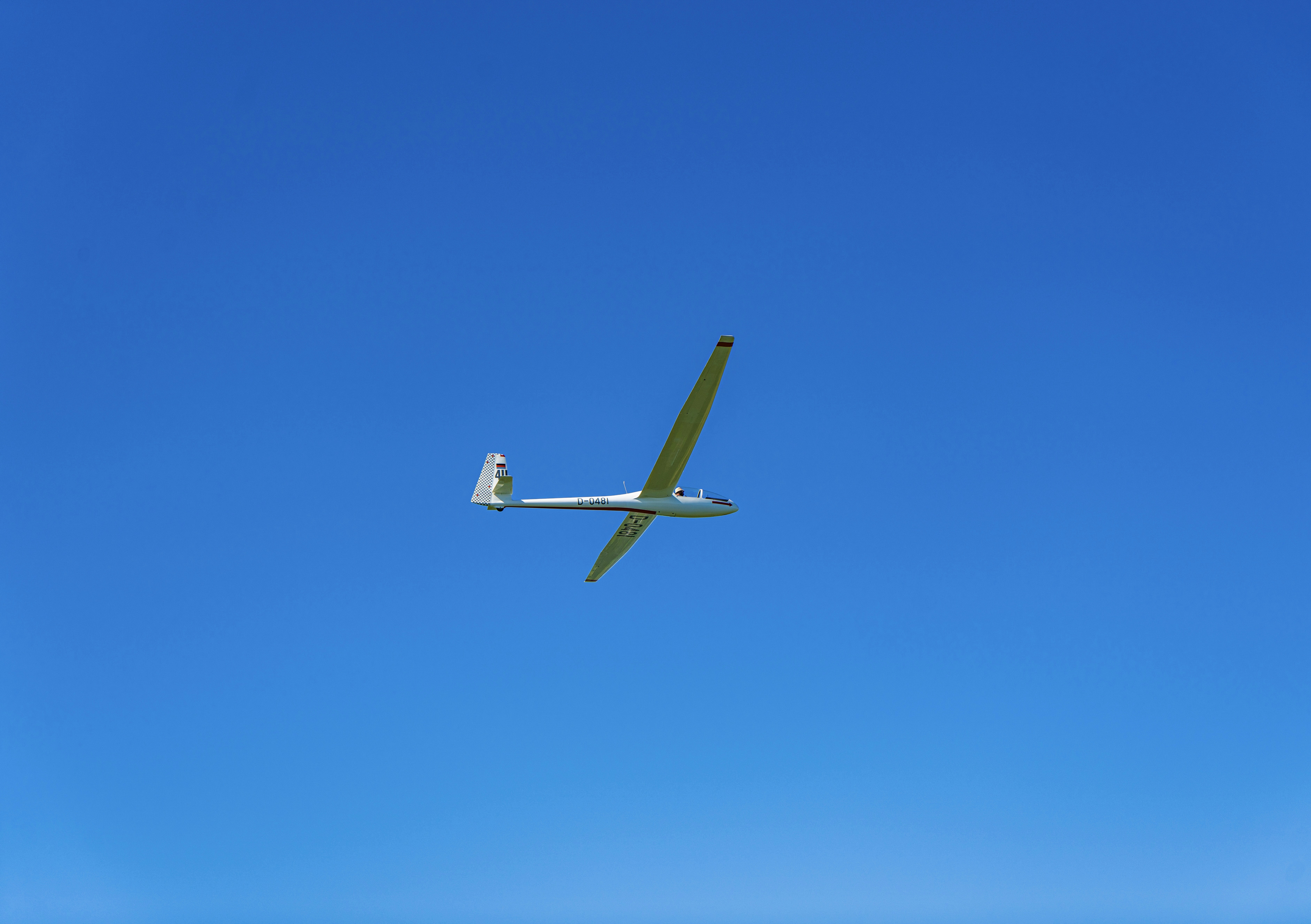 Green Hydrogen Fuel Cells Powering Combat Drones: A Revolution in Military and Civilian Tech