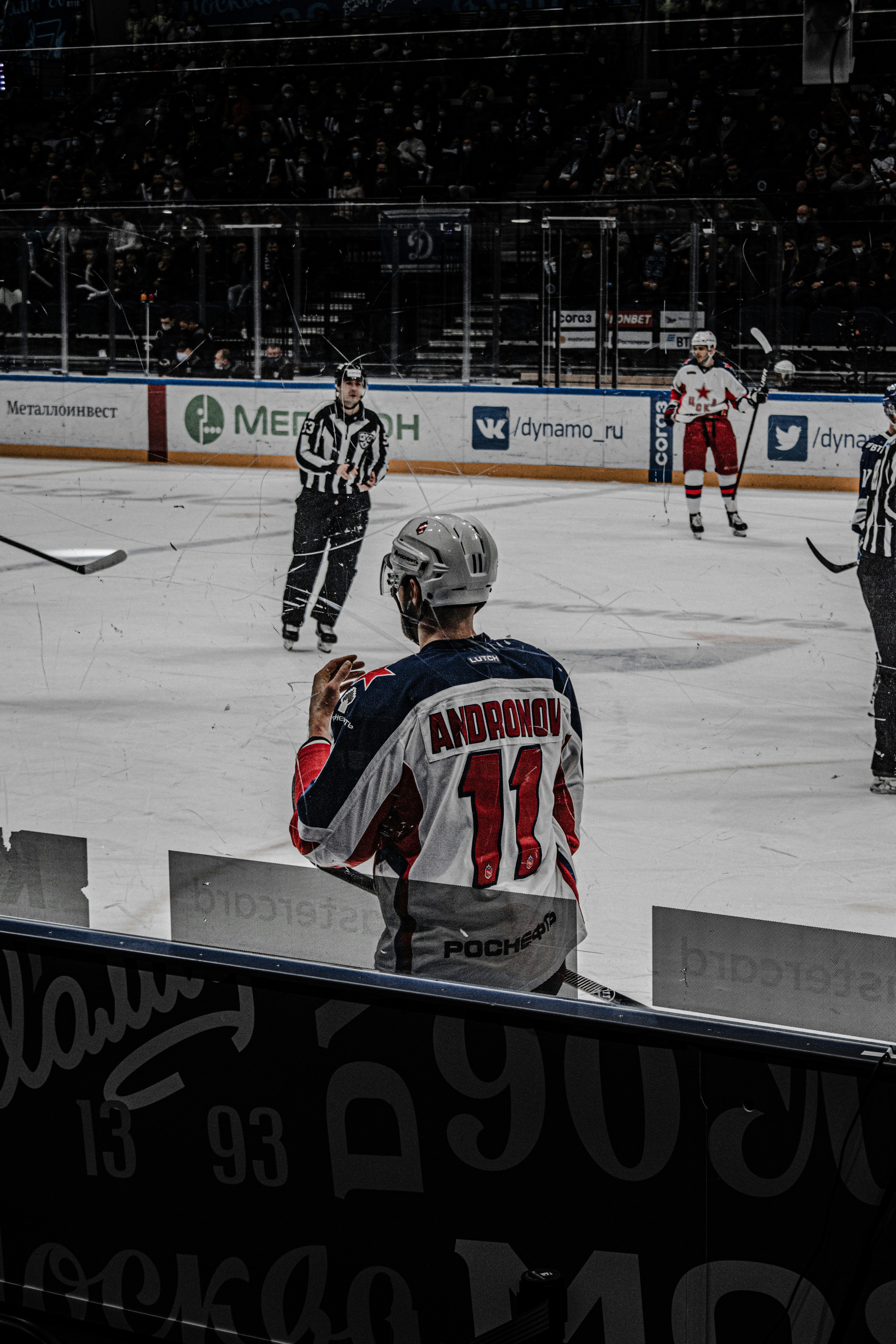 アイスホッケーをする男性2人の写真 Unsplashで見つけるホッケーの無料写真