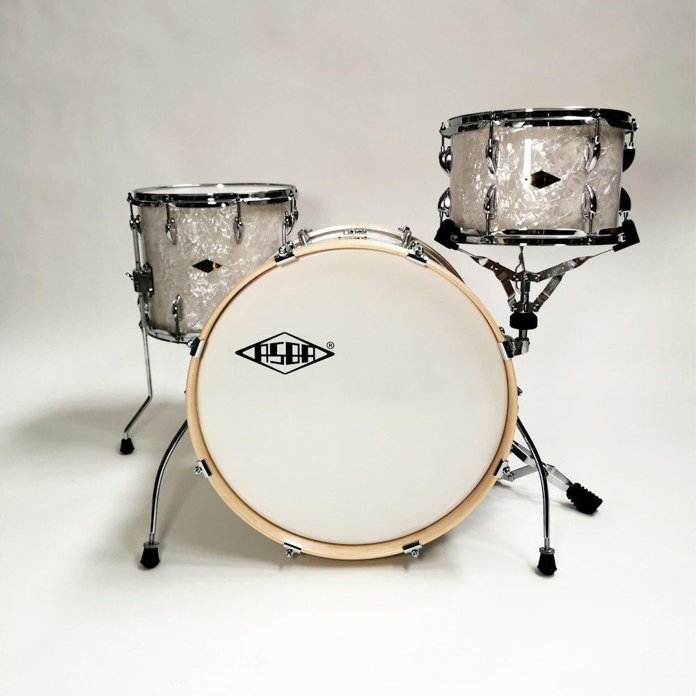 black and silver drum set