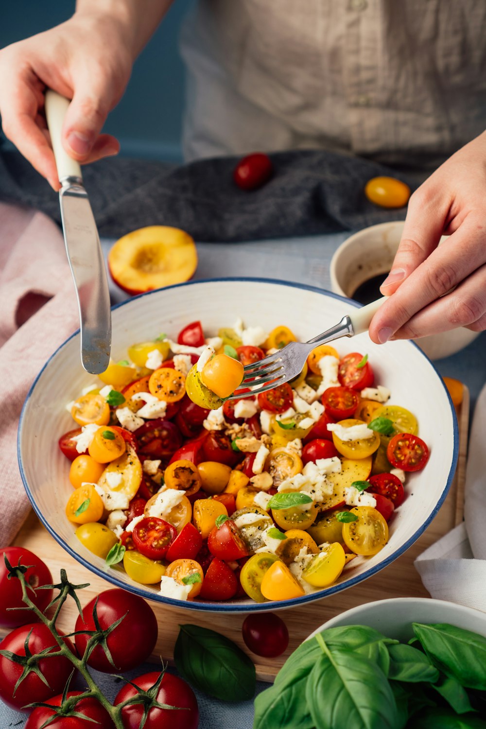 sliced fruits on white ceramic plate