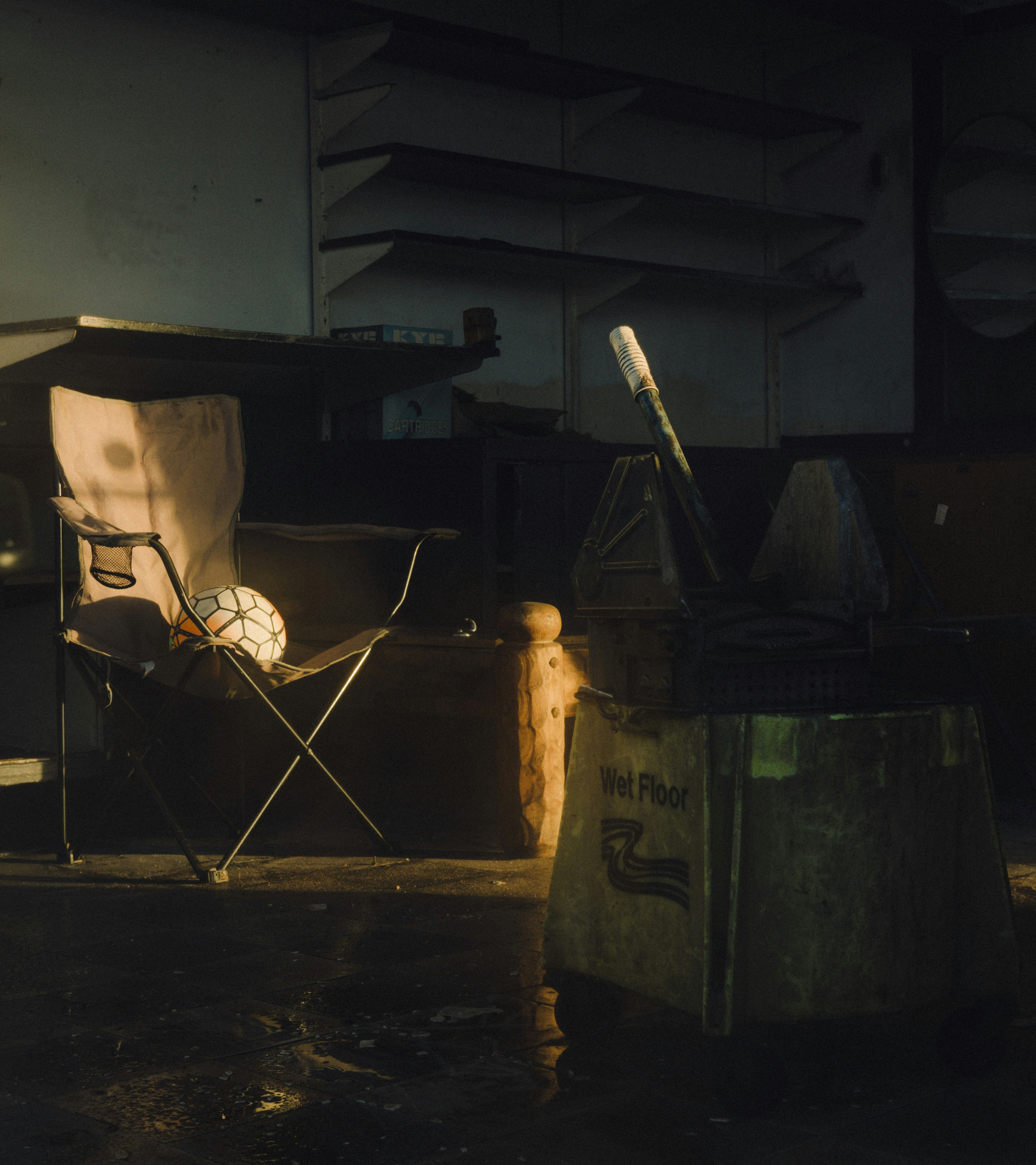 Photo by lowmurmer