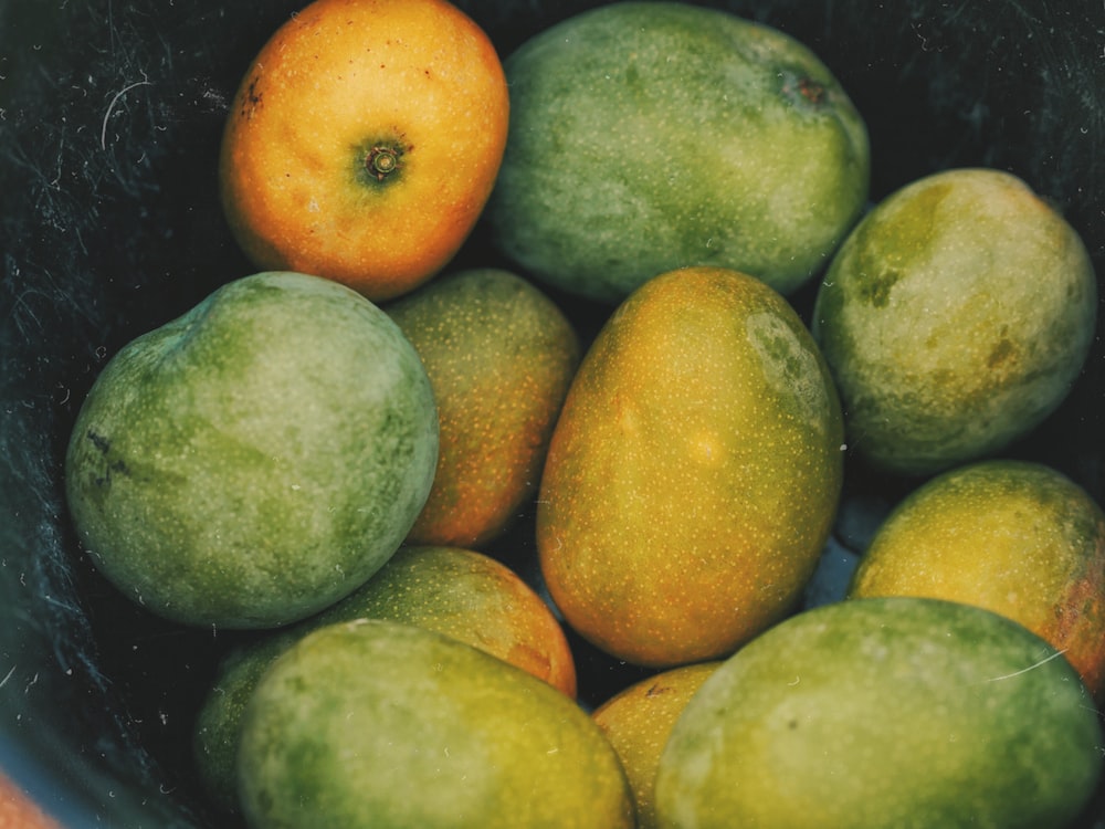 orange and green citrus fruits