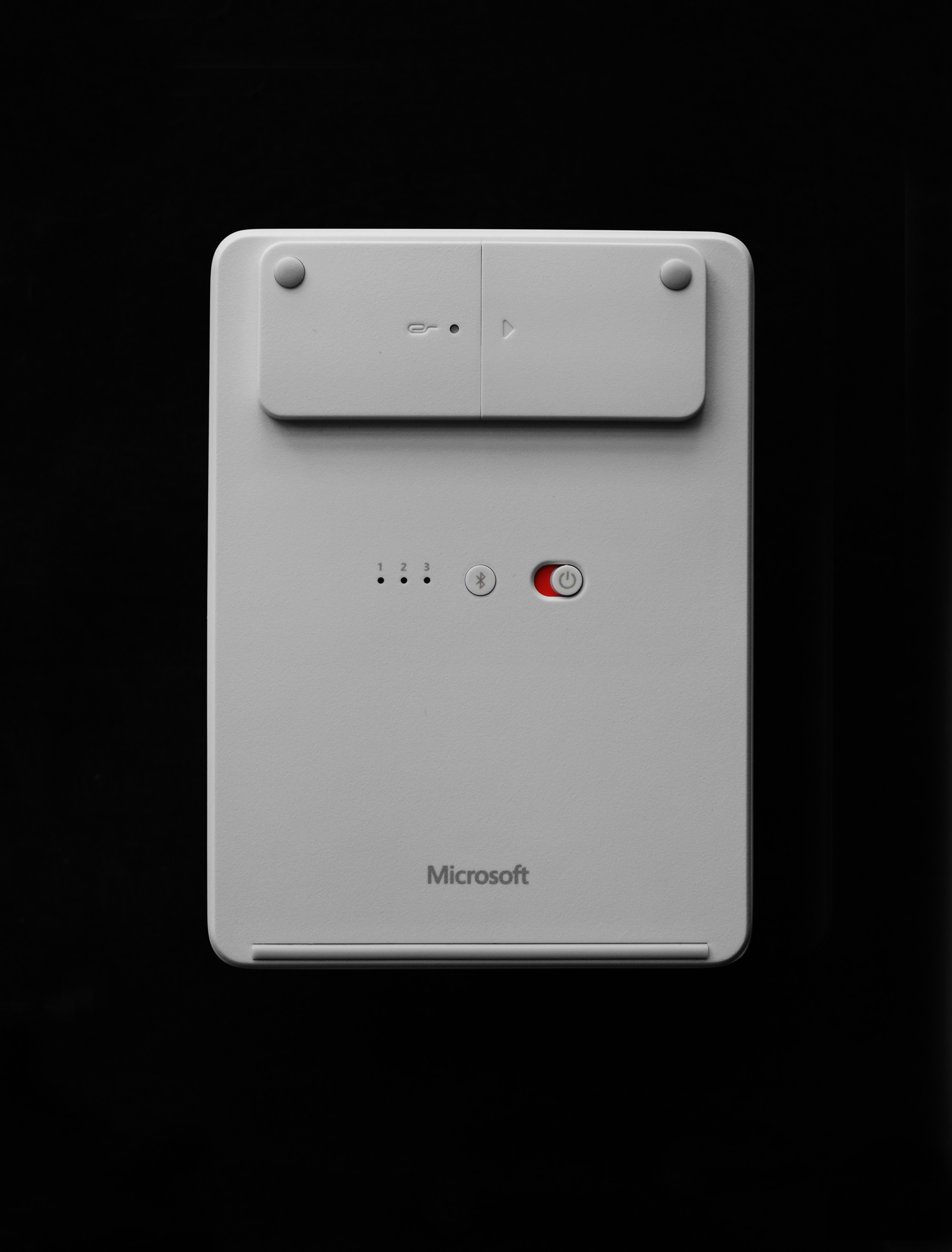 El jefe estrella de IA de Microsoft examina el código de OpenAI y destaca una rivalidad inusual