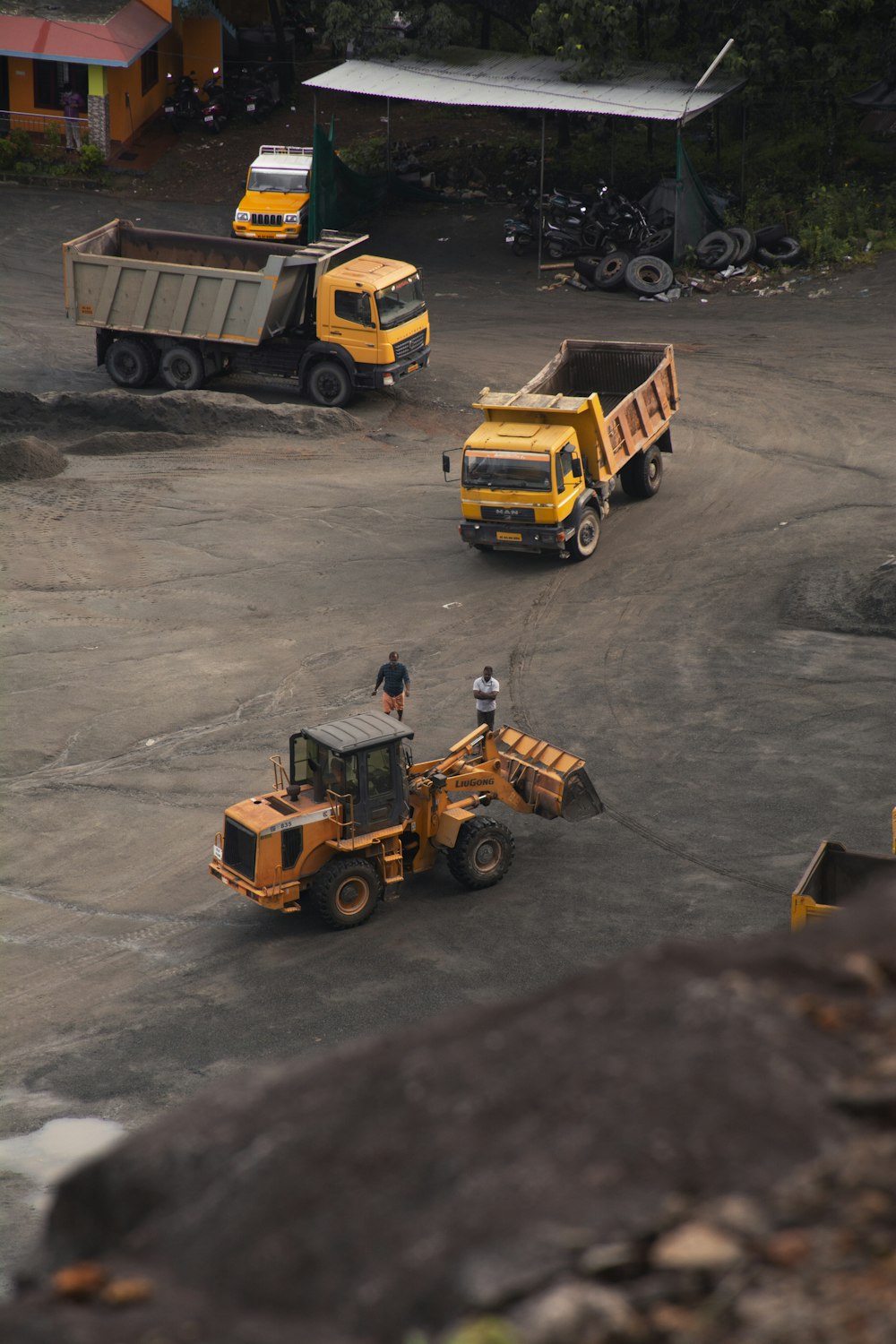 yellow and black truck toy