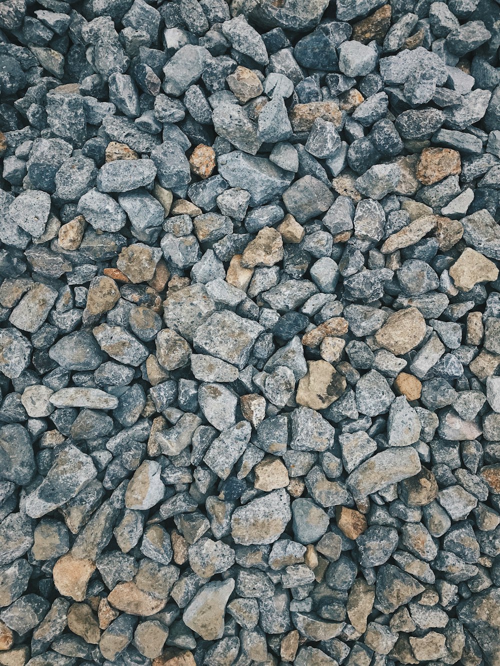 brown and gray stone fragments