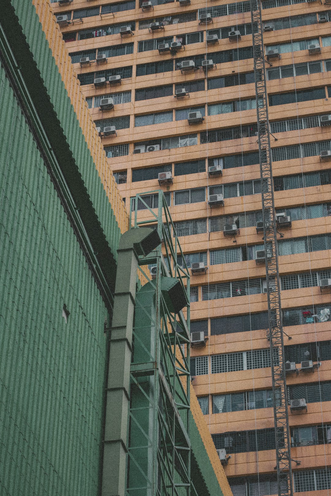 brown concrete building during daytime