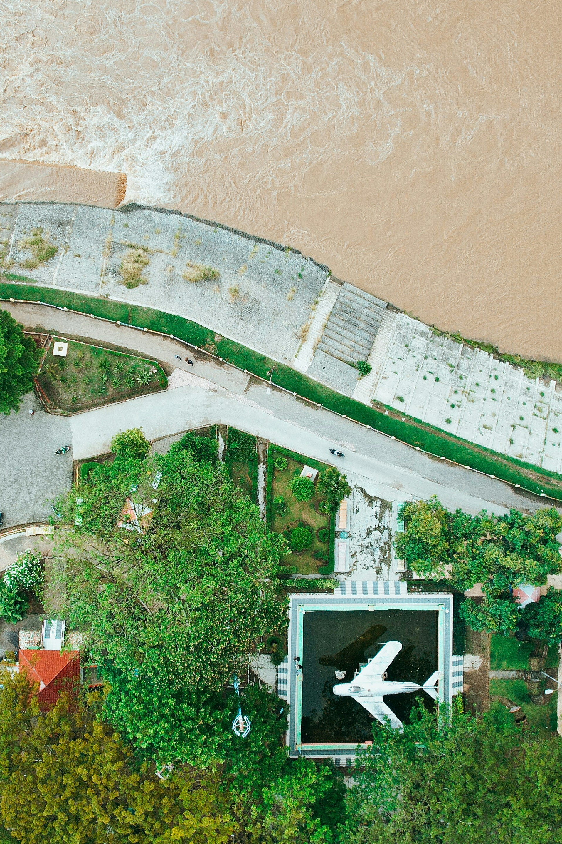 Photo by ryanchondro